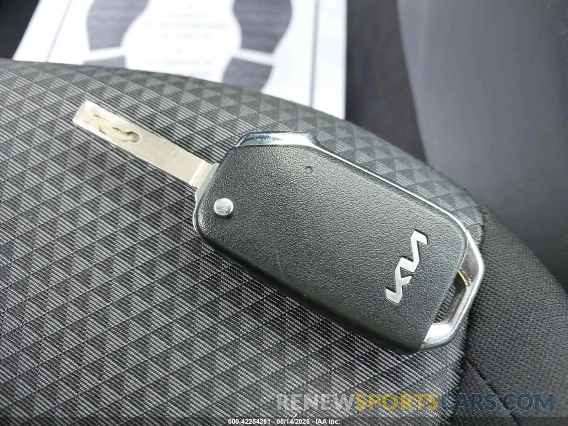 11 fotografías del automóvil dañado KNDJ23AU0N7183271 KIA SOUL 2022