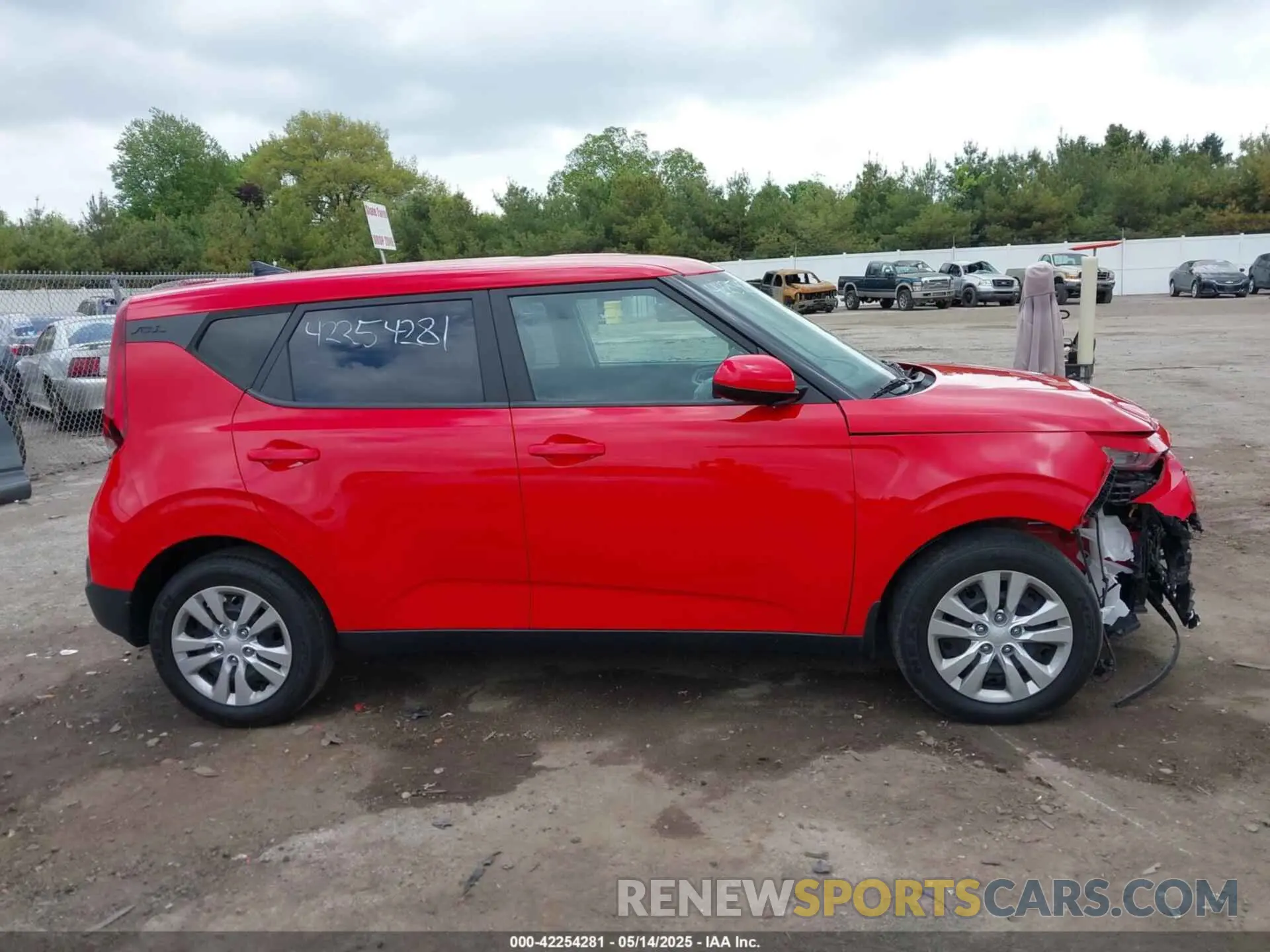 13 fotografías del automóvil dañado KNDJ23AU0N7183271 KIA SOUL 2022