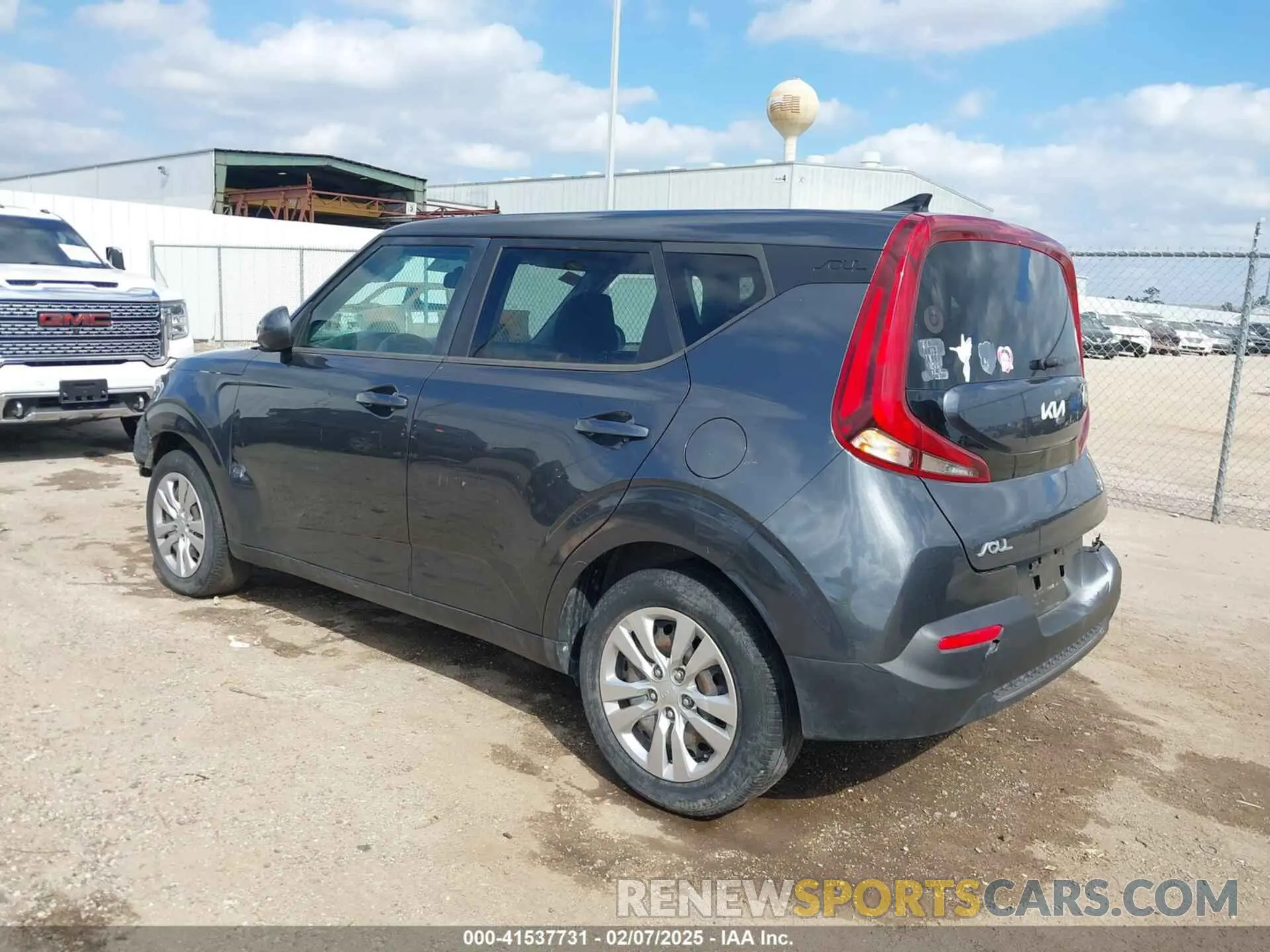 3 fotografías del automóvil dañado KNDJ23AU0N7805898 KIA SOUL 2022