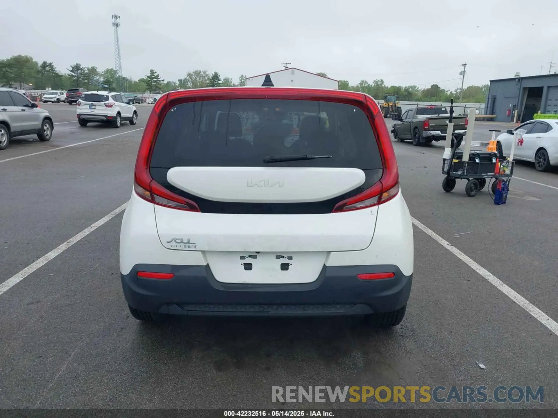 16 fotografías del automóvil dañado KNDJ23AU1N7158847 KIA SOUL 2022