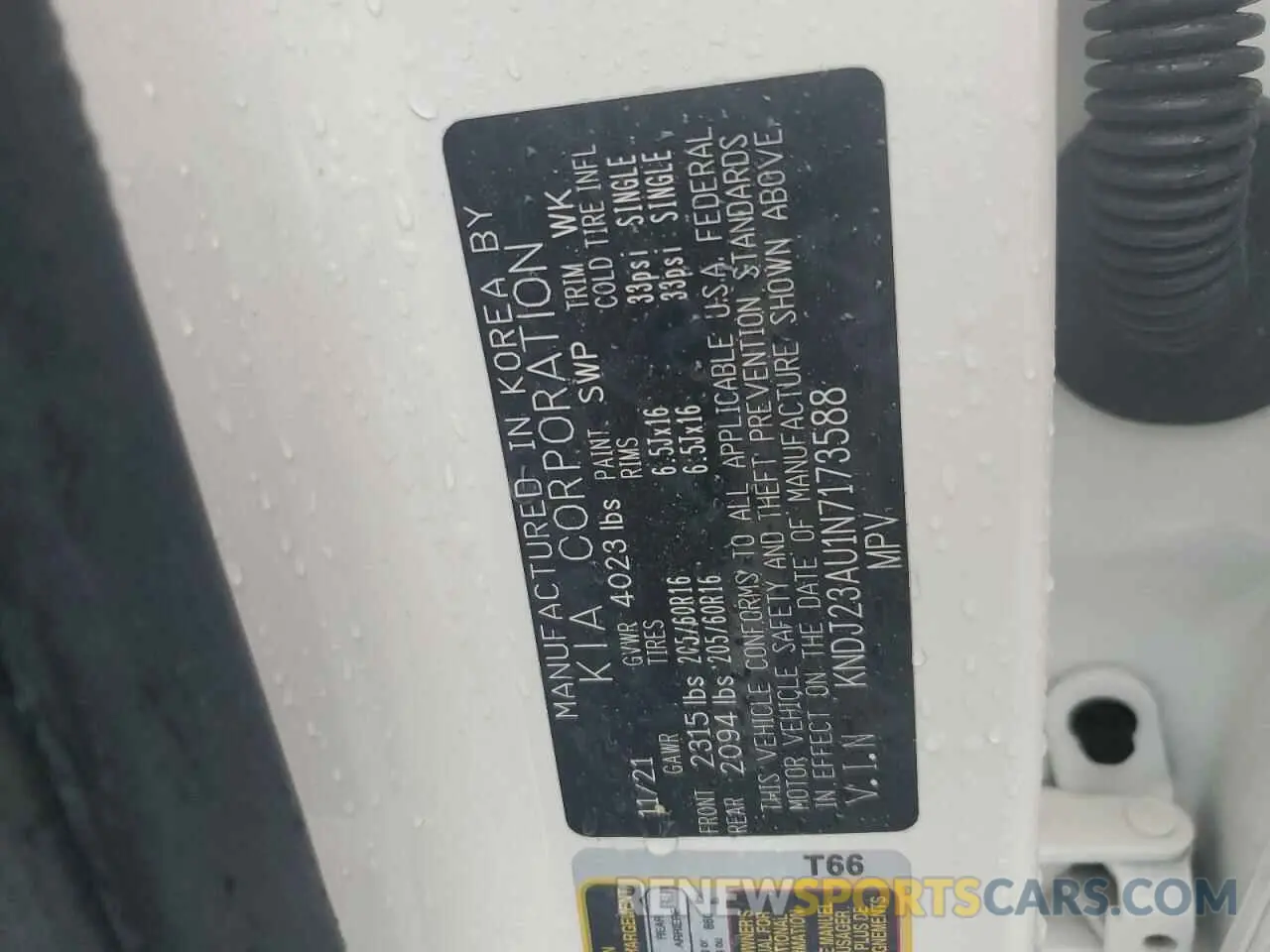 12 fotografías del automóvil dañado KNDJ23AU1N7173588 KIA SOUL 2022