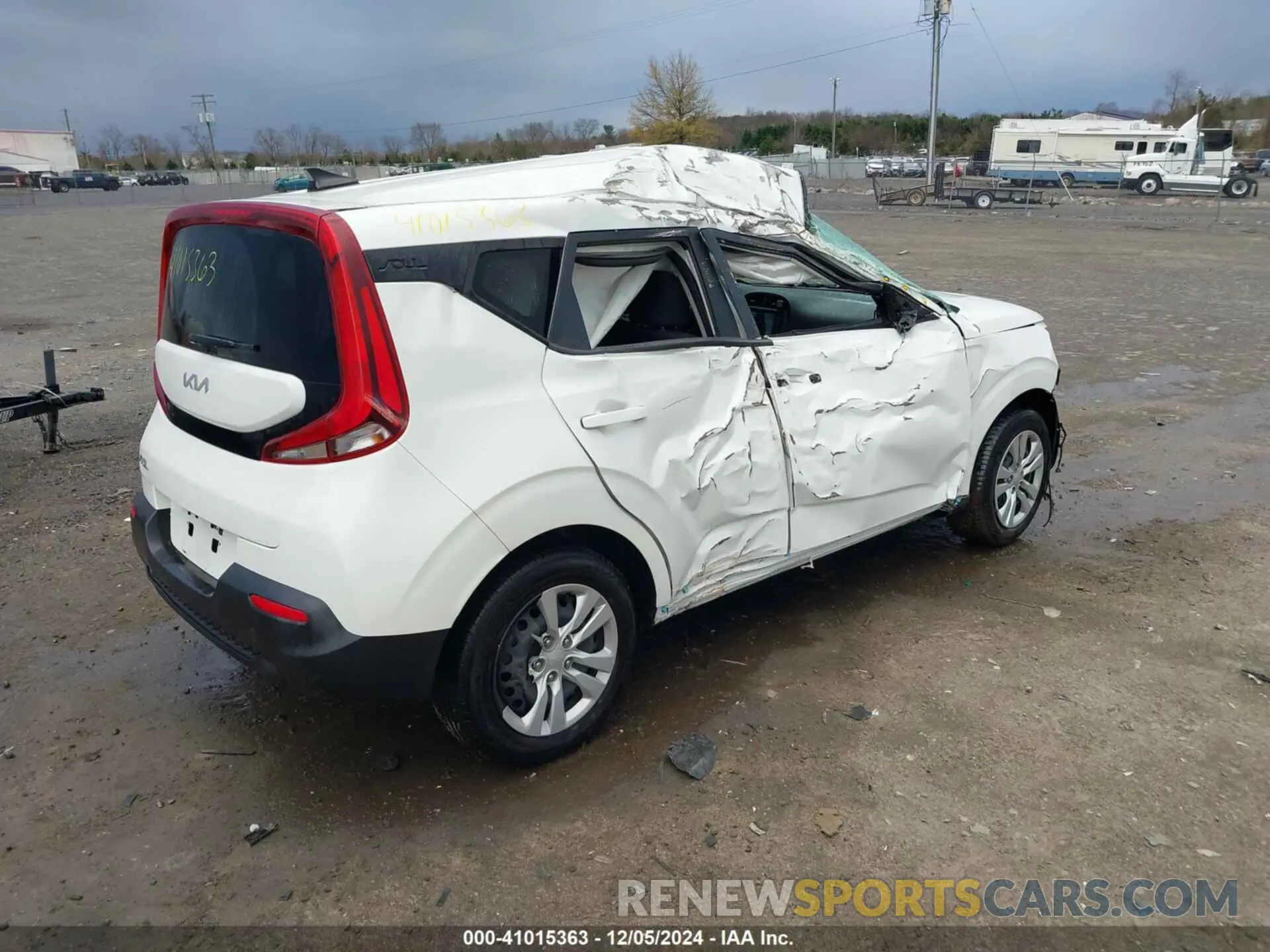 4 fotografías del automóvil dañado KNDJ23AU1N7173784 KIA SOUL 2022