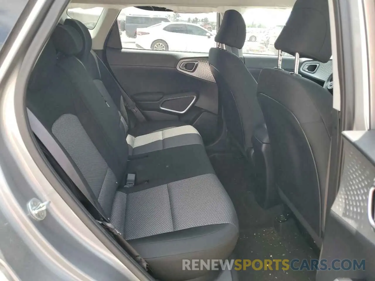 12 fotografías del automóvil dañado KNDJ23AU1N7809958 KIA SOUL 2022