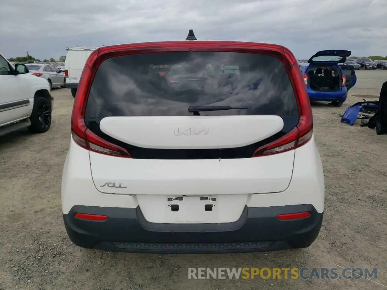 6 fotografías del automóvil dañado KNDJ23AU2N7814943 KIA SOUL 2022