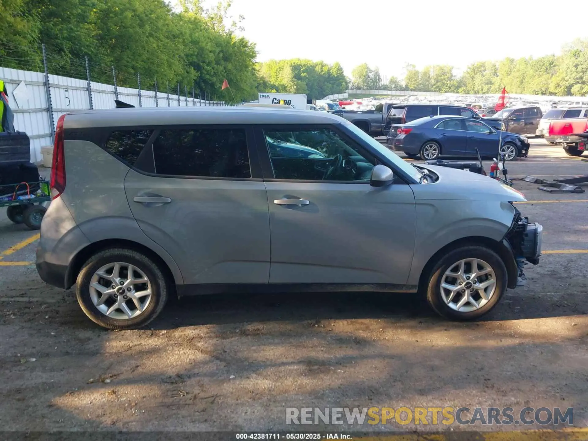 14 fotografías del automóvil dañado KNDJ23AU2N7824999 KIA SOUL 2022