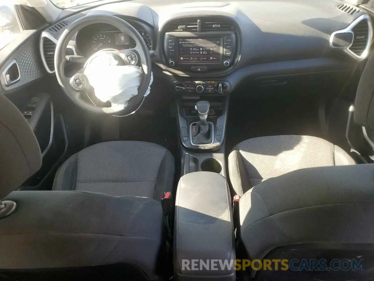 8 fotografías del automóvil dañado KNDJ23AU3N7808231 KIA SOUL 2022