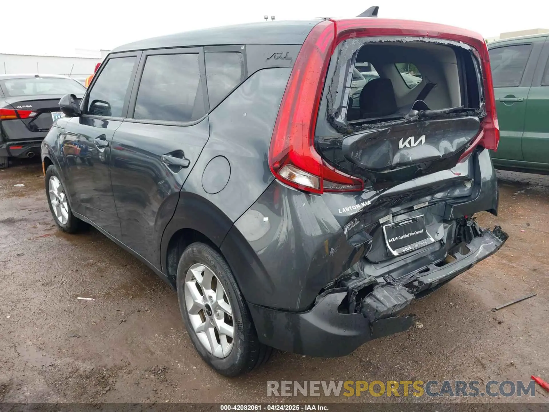 3 fotografías del automóvil dañado KNDJ23AU3N7810674 KIA SOUL 2022