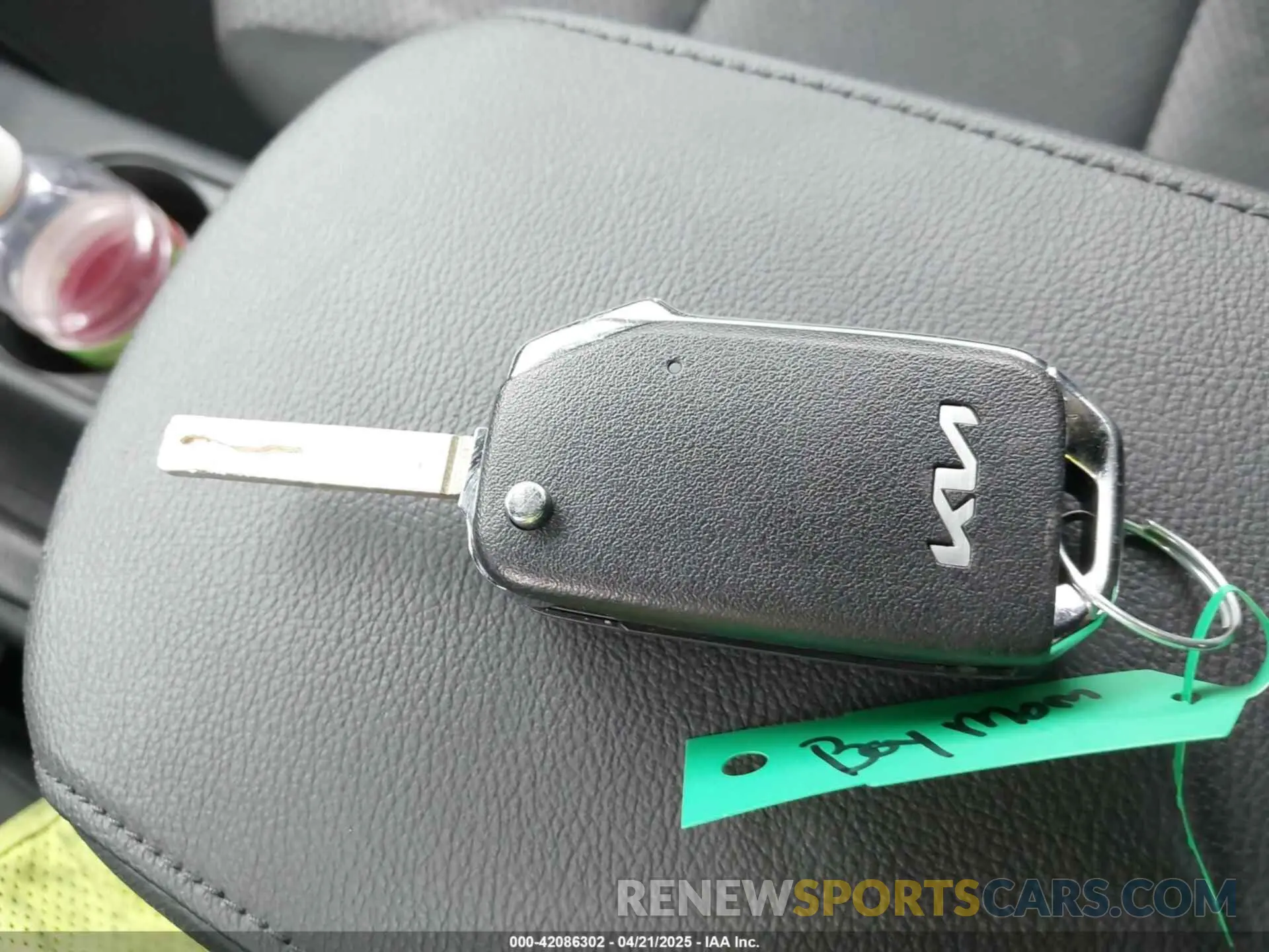 11 fotografías del automóvil dañado KNDJ23AU3N7828205 KIA SOUL 2022