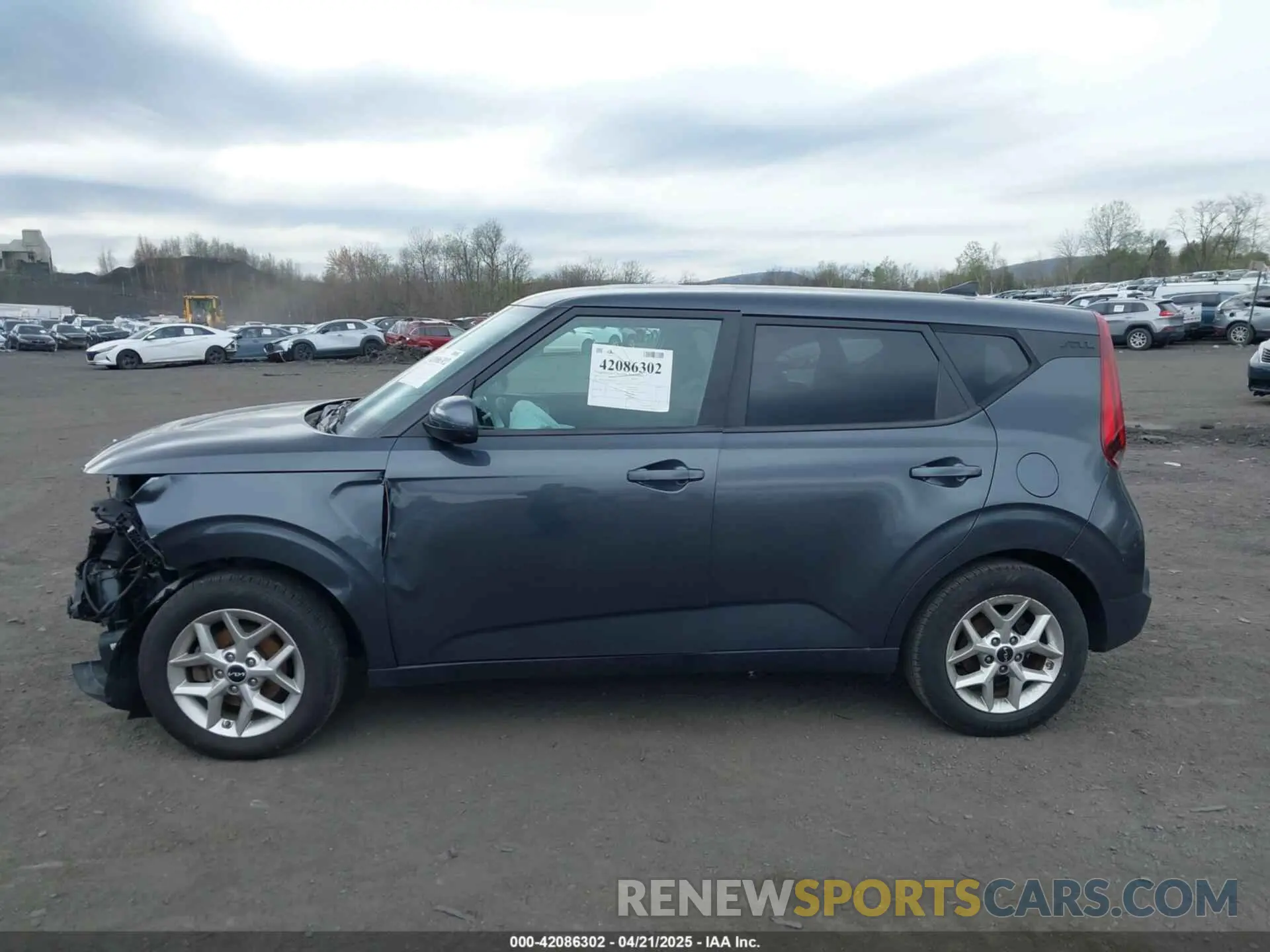 14 fotografías del automóvil dañado KNDJ23AU3N7828205 KIA SOUL 2022
