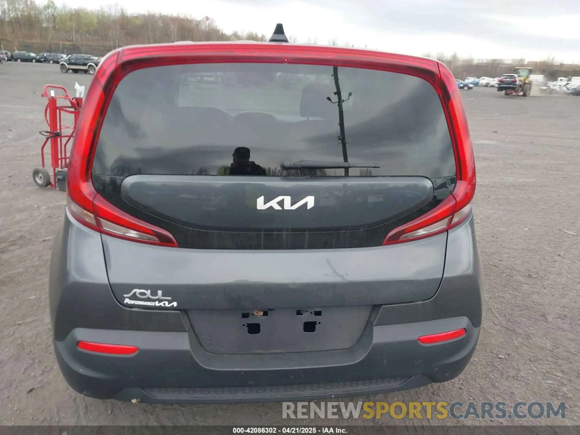 16 fotografías del automóvil dañado KNDJ23AU3N7828205 KIA SOUL 2022