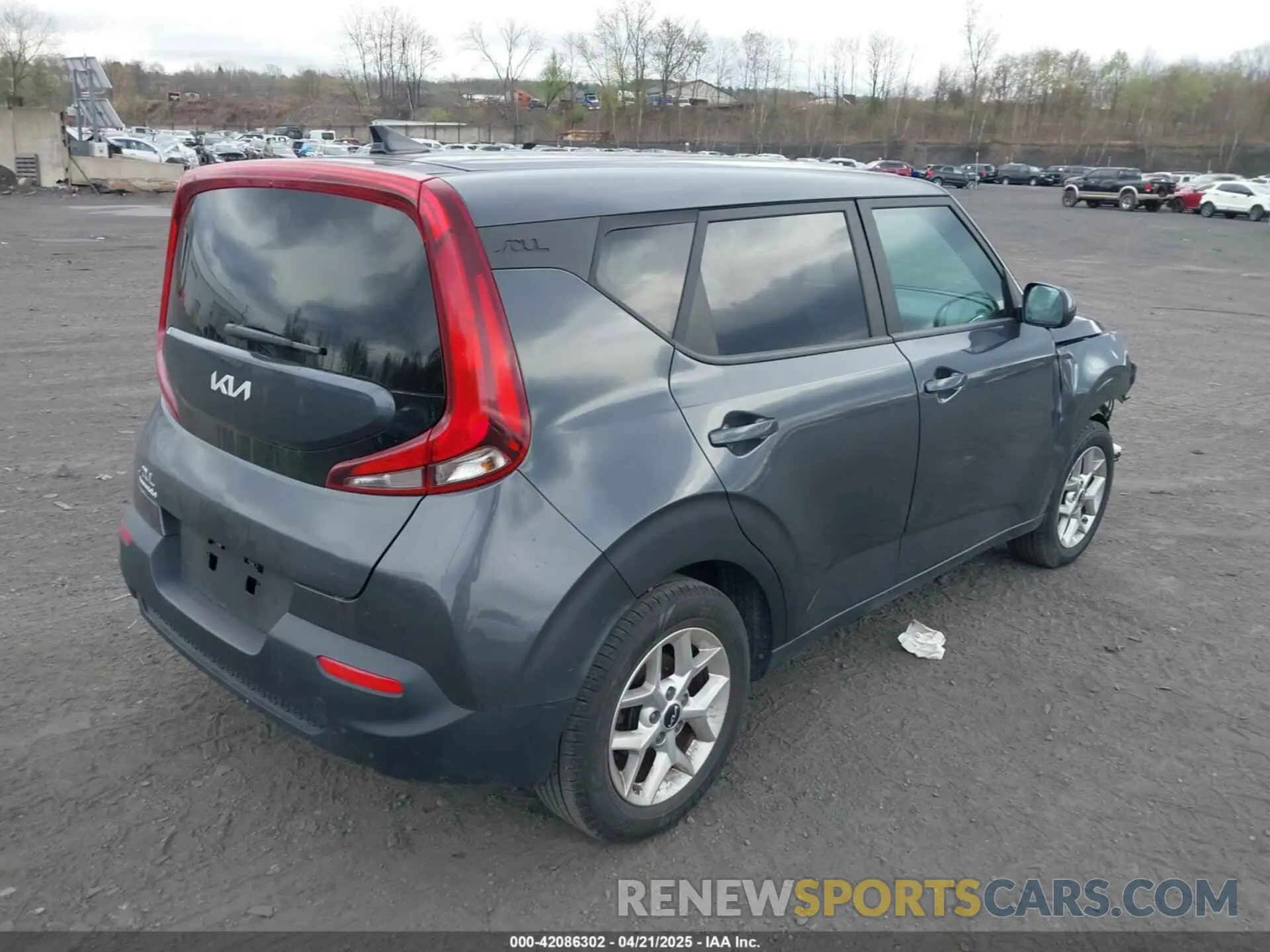 4 fotografías del automóvil dañado KNDJ23AU3N7828205 KIA SOUL 2022