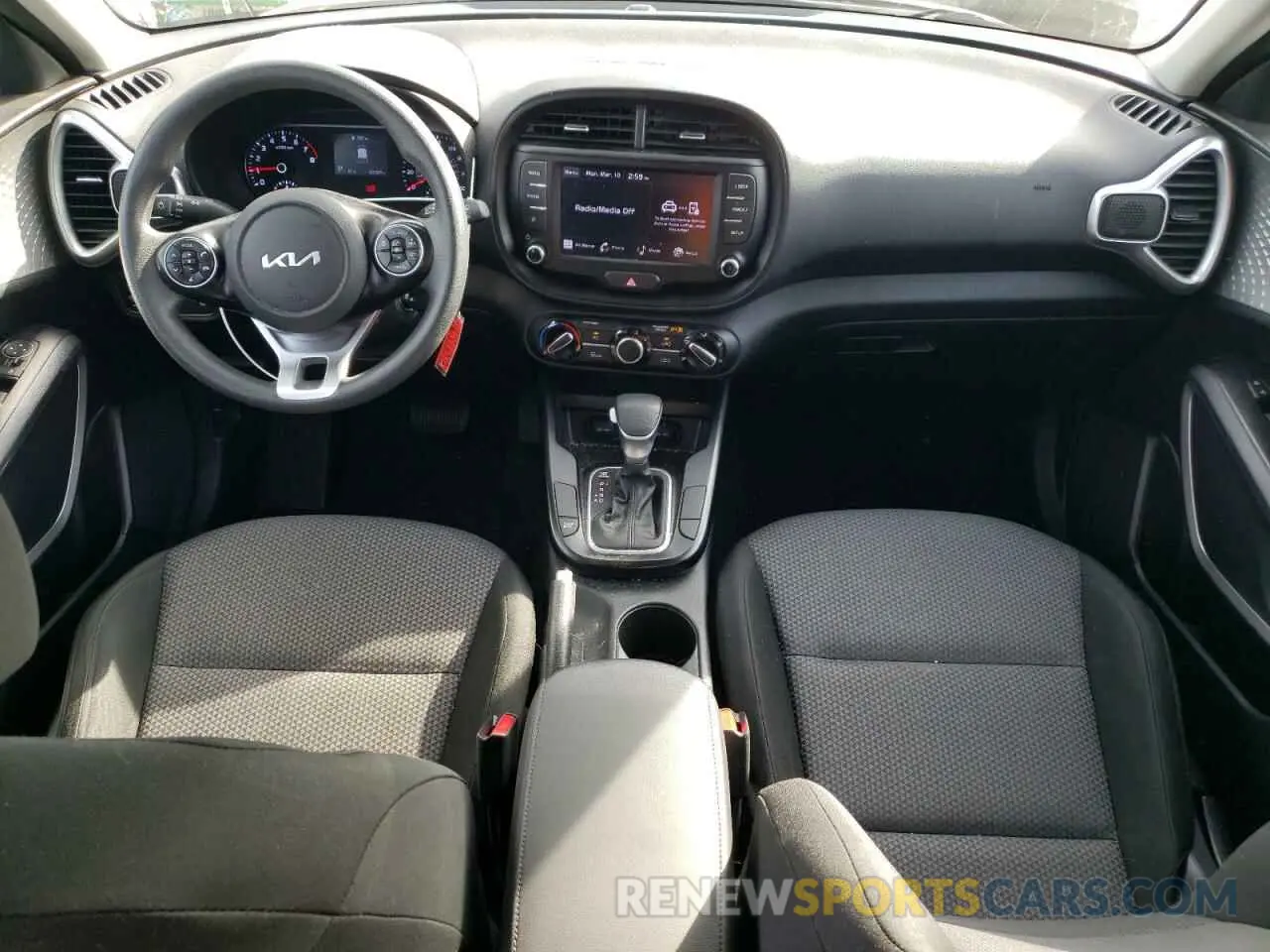 8 fotografías del automóvil dañado KNDJ23AU4N7156980 KIA SOUL 2022