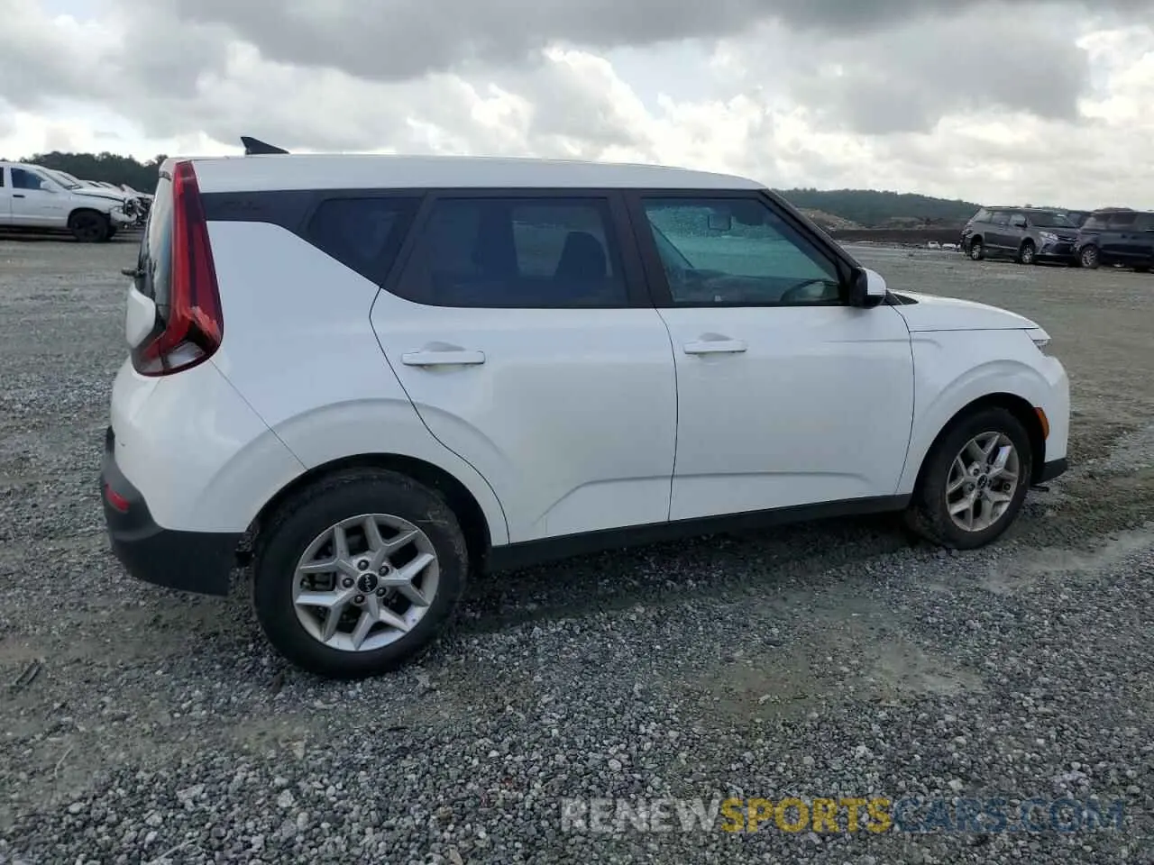 3 fotografías del automóvil dañado KNDJ23AU4N7179546 KIA SOUL 2022