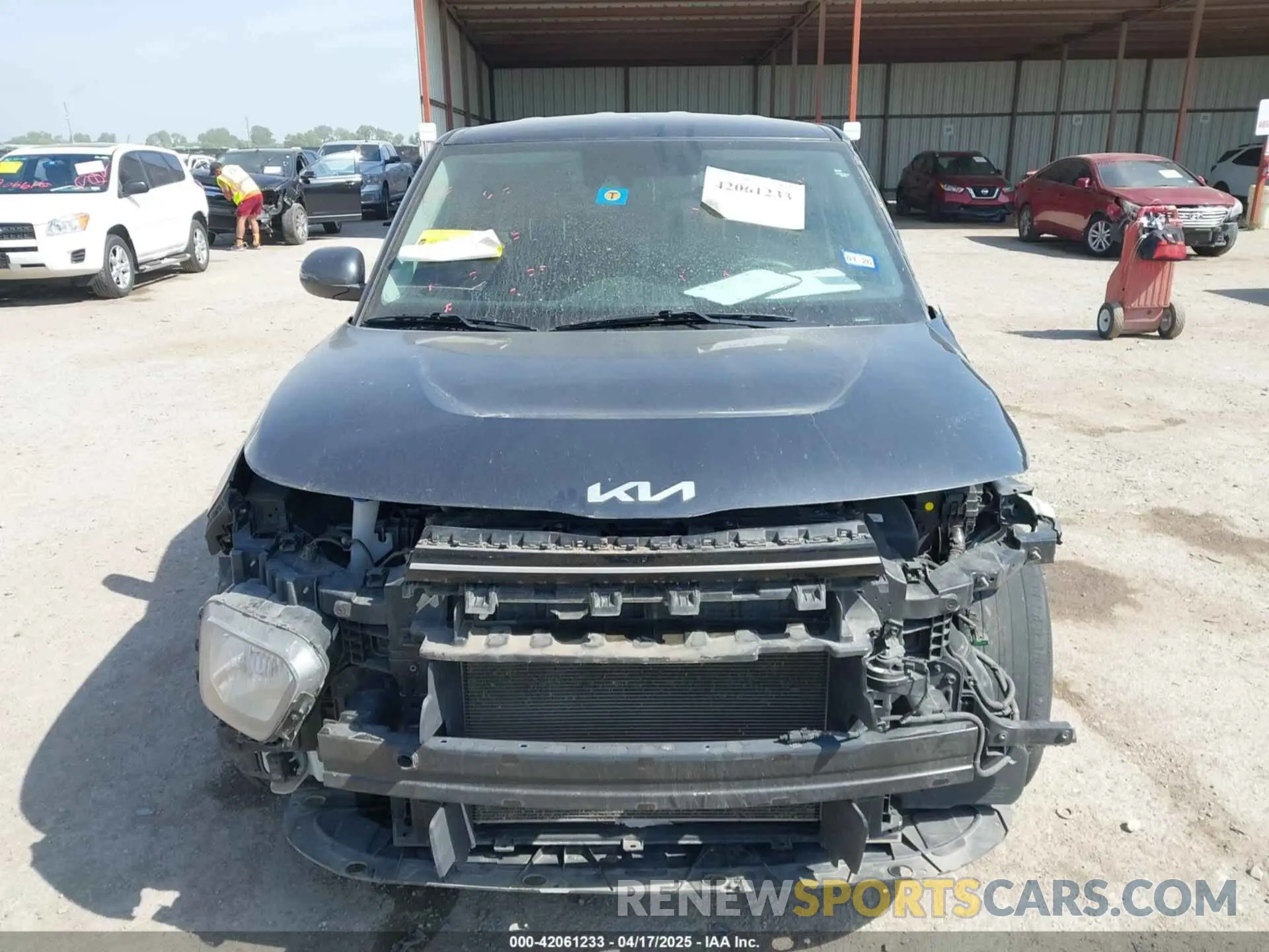 13 fotografías del automóvil dañado KNDJ23AU4N7808125 KIA SOUL 2022