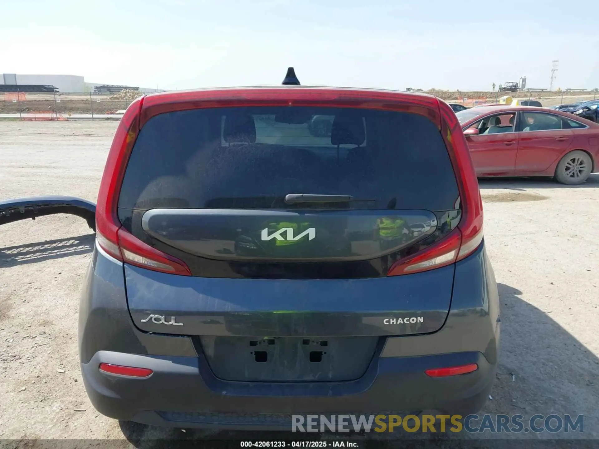 17 fotografías del automóvil dañado KNDJ23AU4N7808125 KIA SOUL 2022