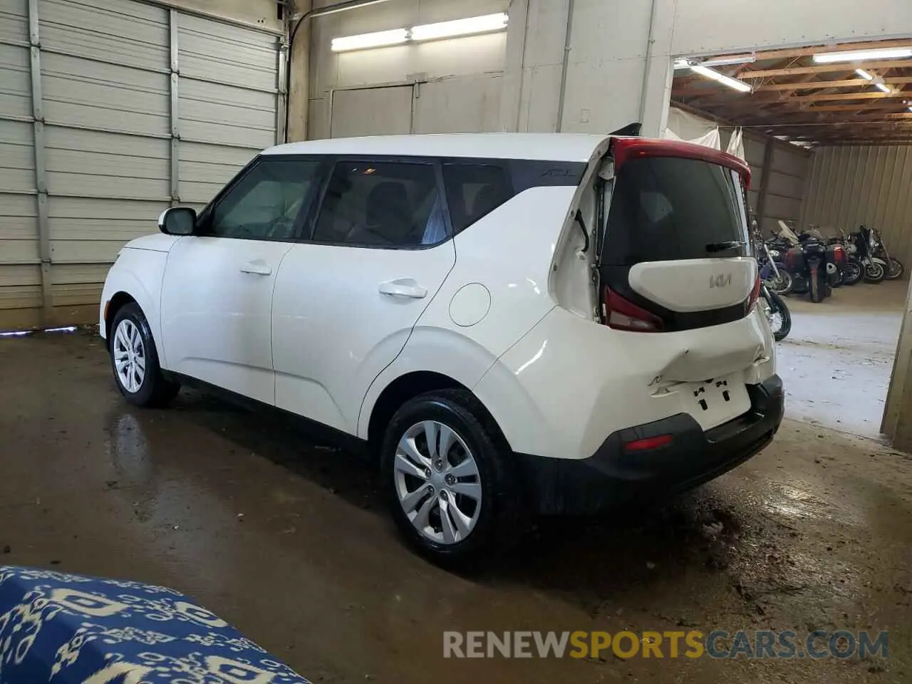 2 fotografías del automóvil dañado KNDJ23AU5N7182536 KIA SOUL 2022