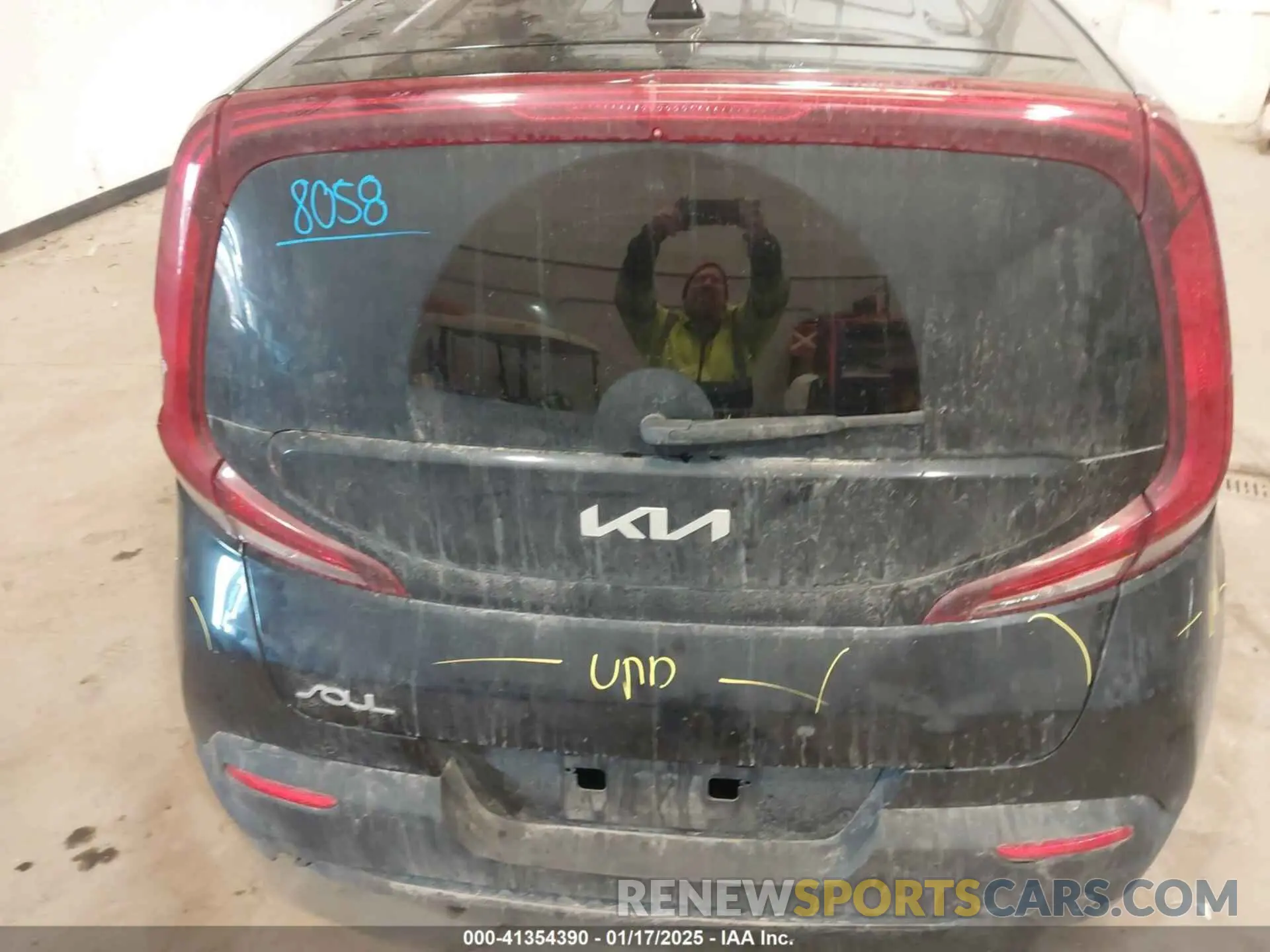 20 fotografías del automóvil dañado KNDJ23AU5N7804505 KIA SOUL 2022
