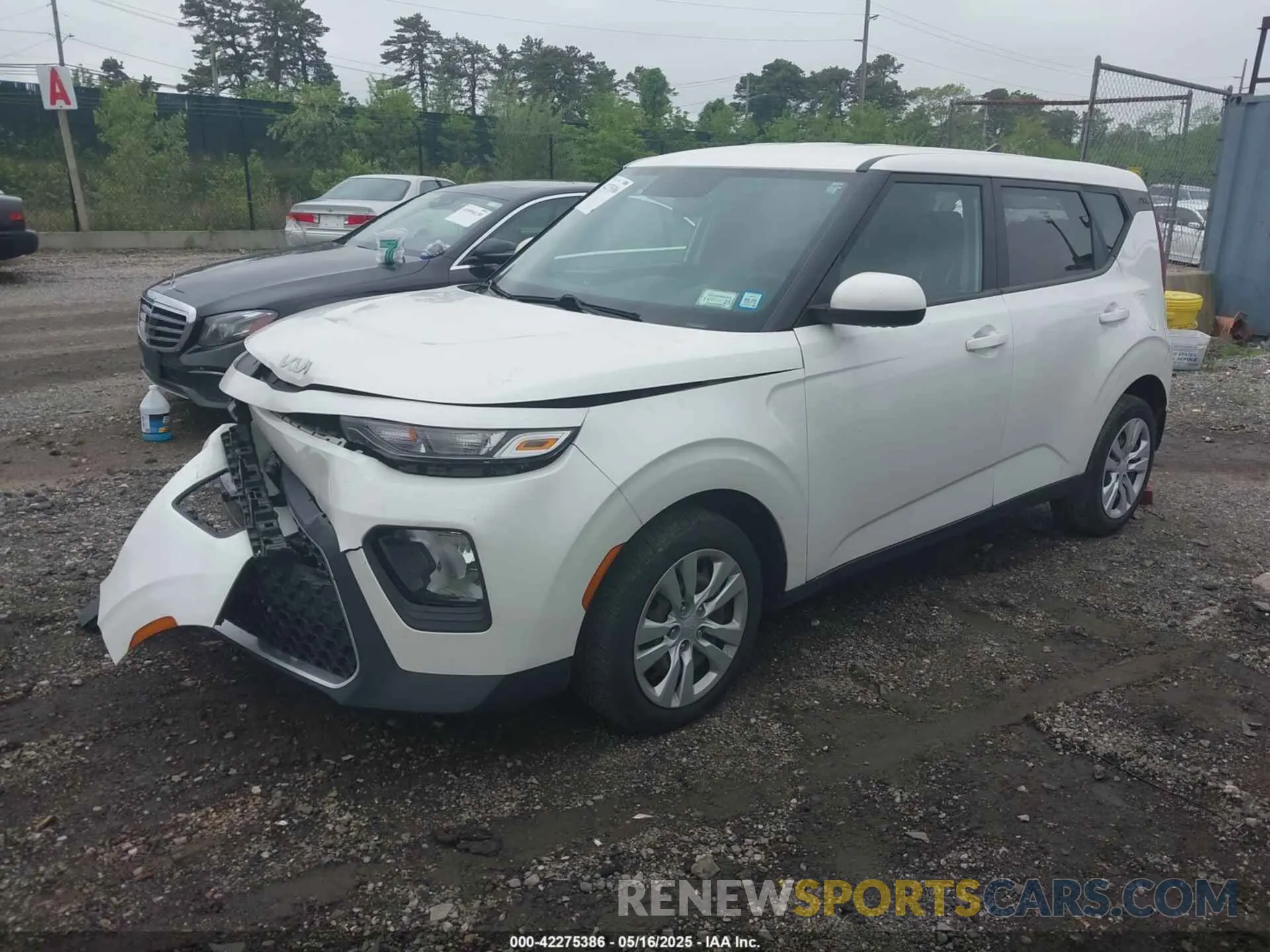 2 fotografías del automóvil dañado KNDJ23AU5N7812393 KIA SOUL 2022