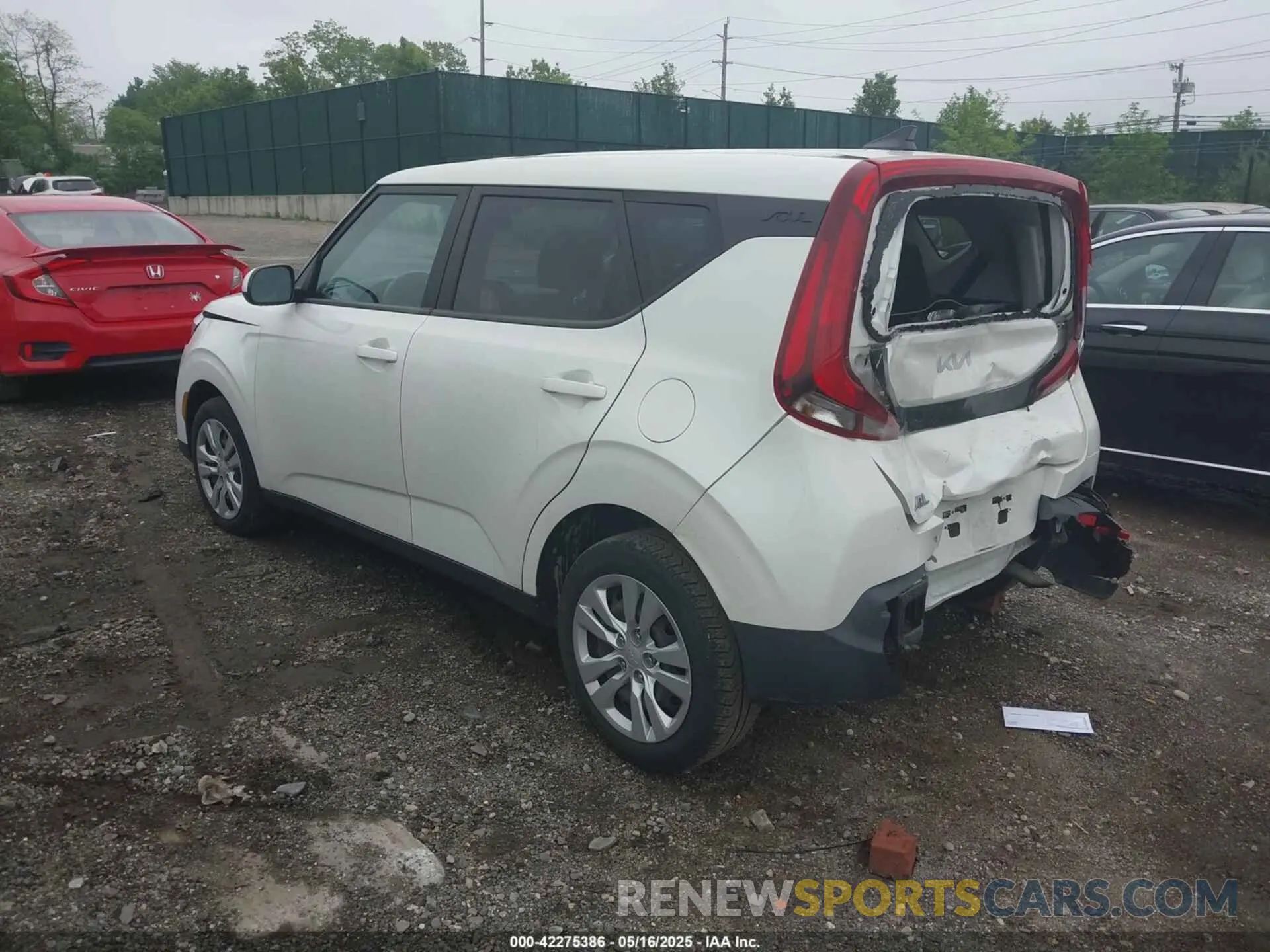 3 fotografías del automóvil dañado KNDJ23AU5N7812393 KIA SOUL 2022