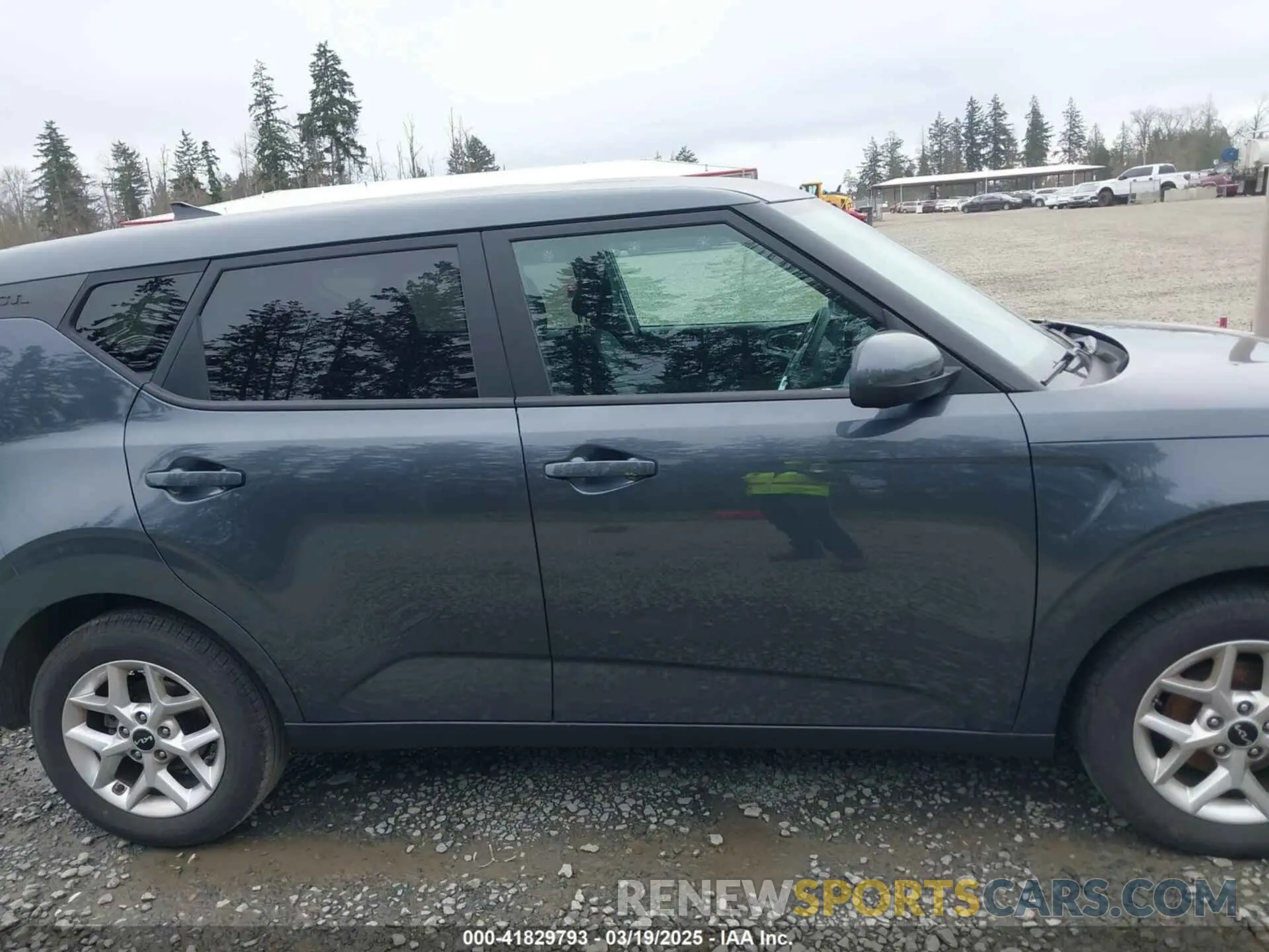 12 fotografías del automóvil dañado KNDJ23AU5N7834572 KIA SOUL 2022
