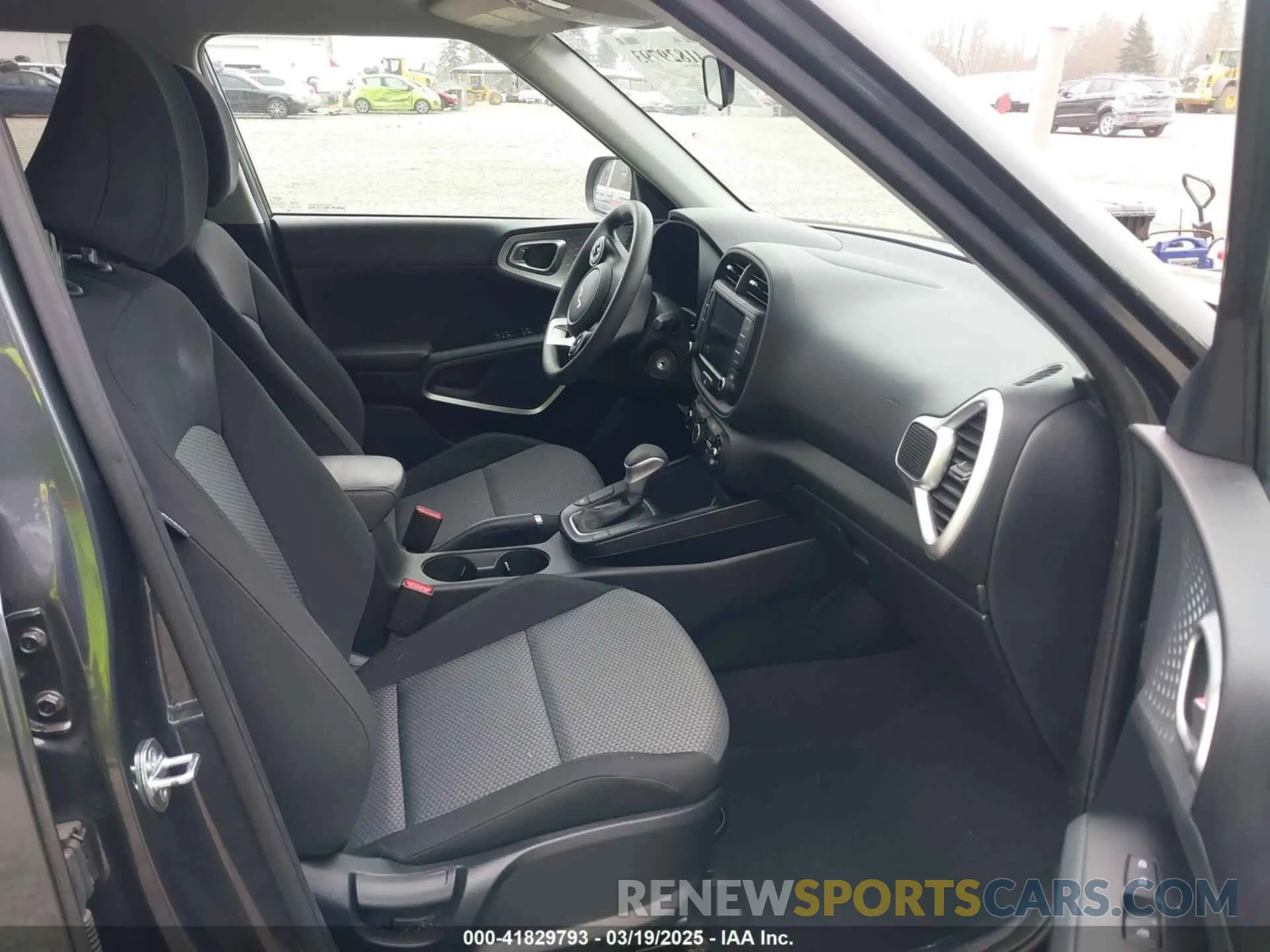 5 fotografías del automóvil dañado KNDJ23AU5N7834572 KIA SOUL 2022