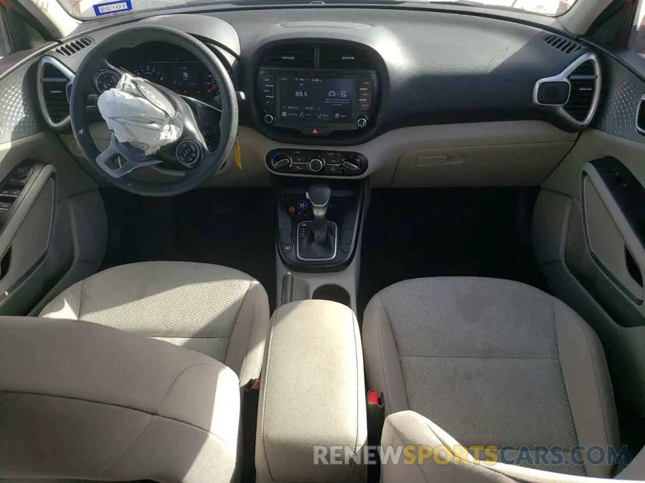 8 fotografías del automóvil dañado KNDJ23AU6N7152252 KIA SOUL 2022