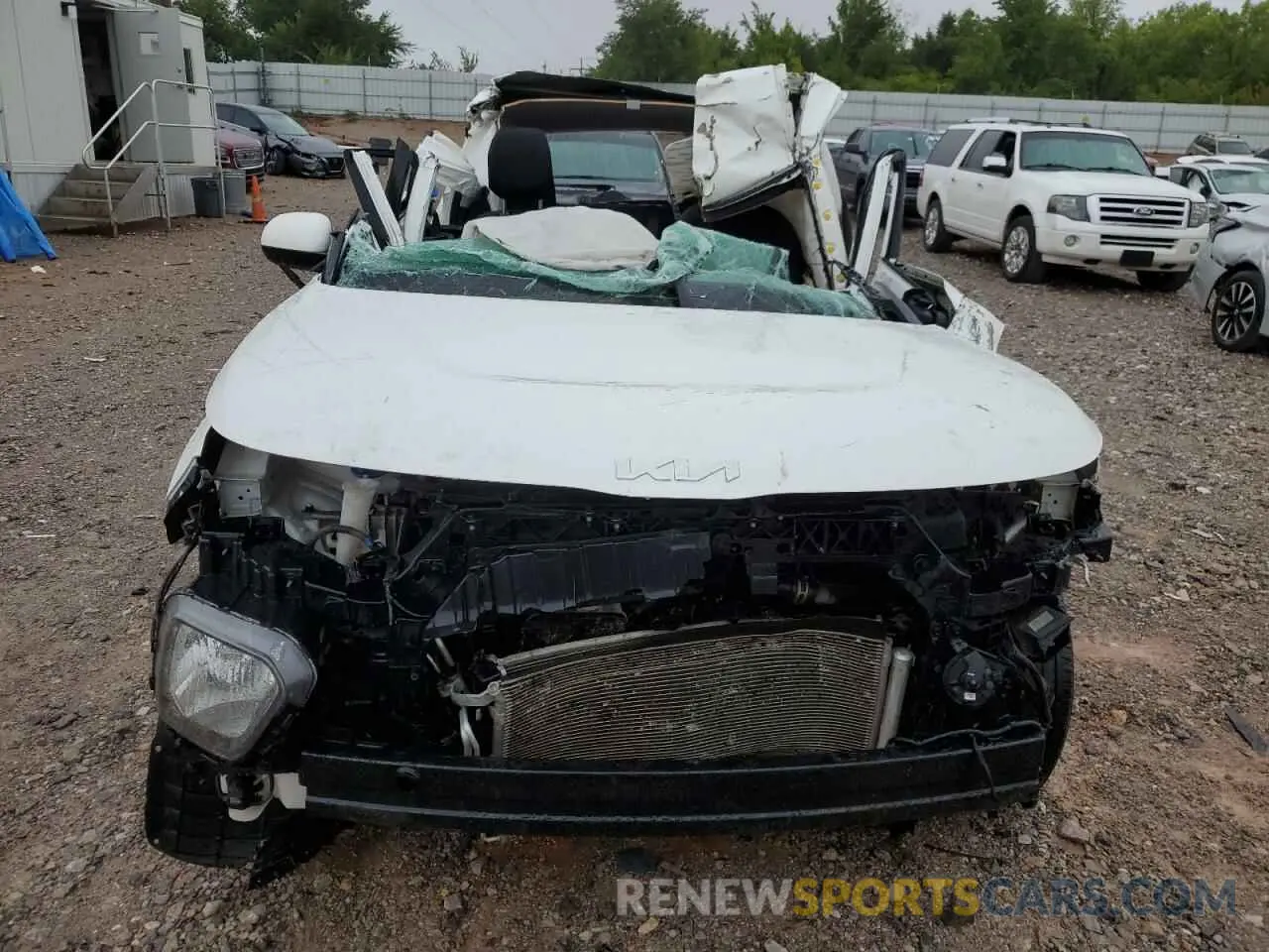 5 fotografías del automóvil dañado KNDJ23AU6N7157984 KIA SOUL 2022