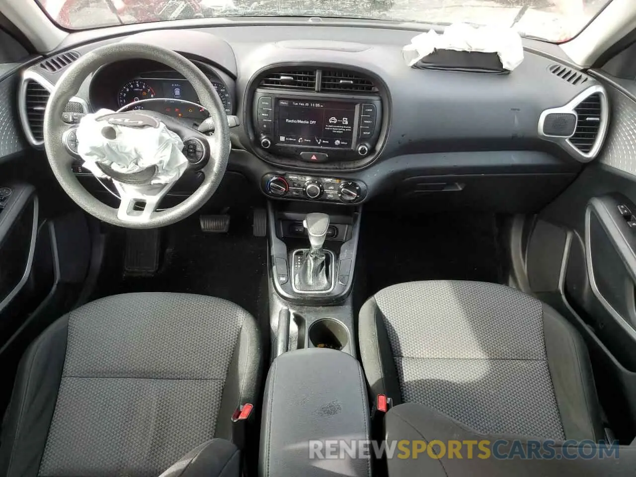 8 fotografías del automóvil dañado KNDJ23AU6N7183601 KIA SOUL 2022