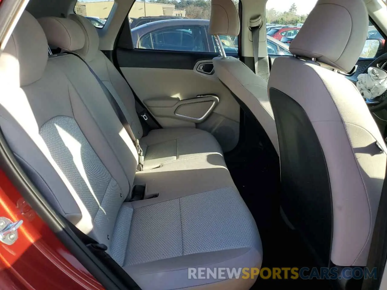 11 fotografías del automóvil dañado KNDJ23AU6N7819871 KIA SOUL 2022