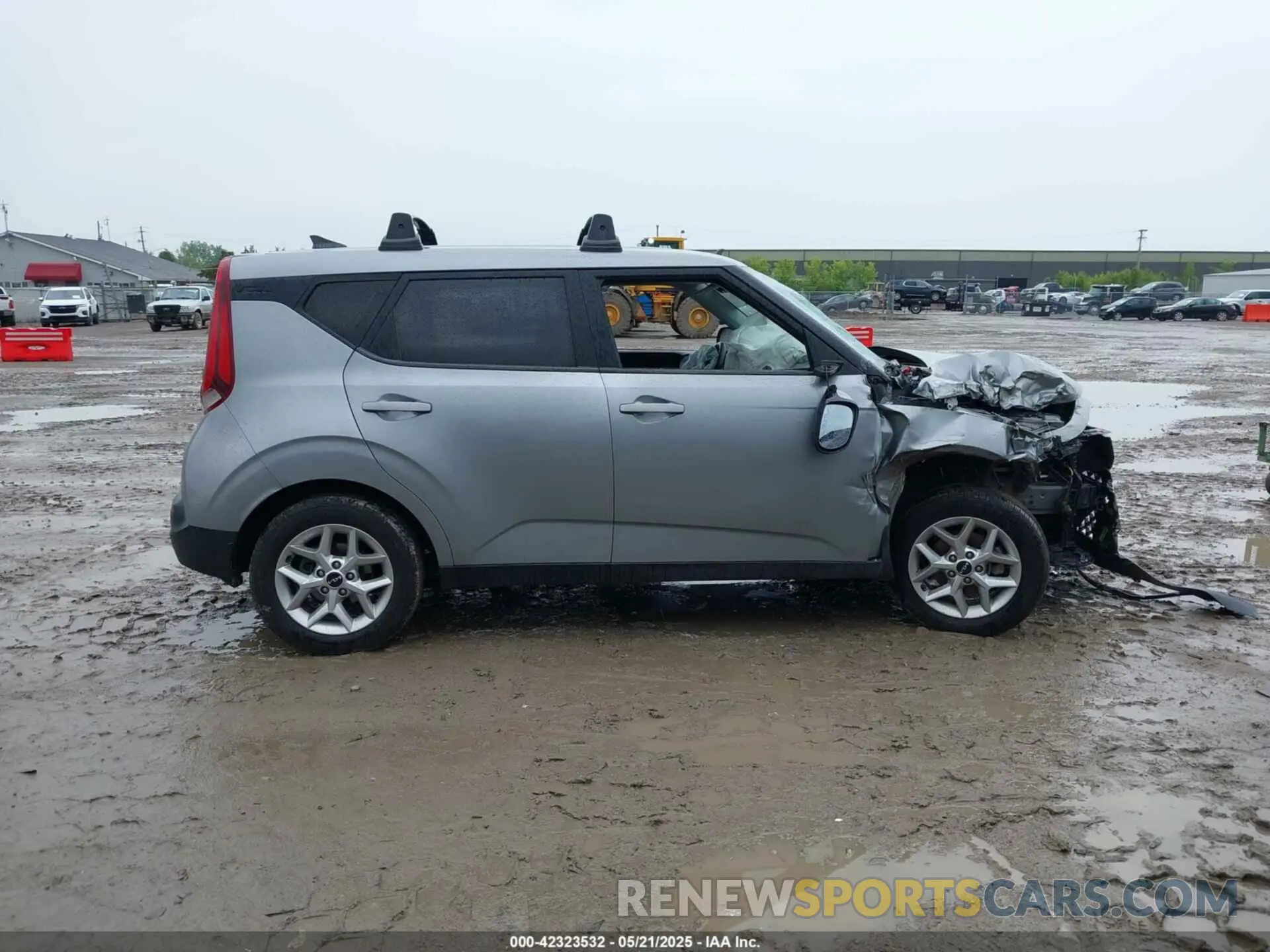 12 fotografías del automóvil dañado KNDJ23AU6N7828120 KIA SOUL 2022
