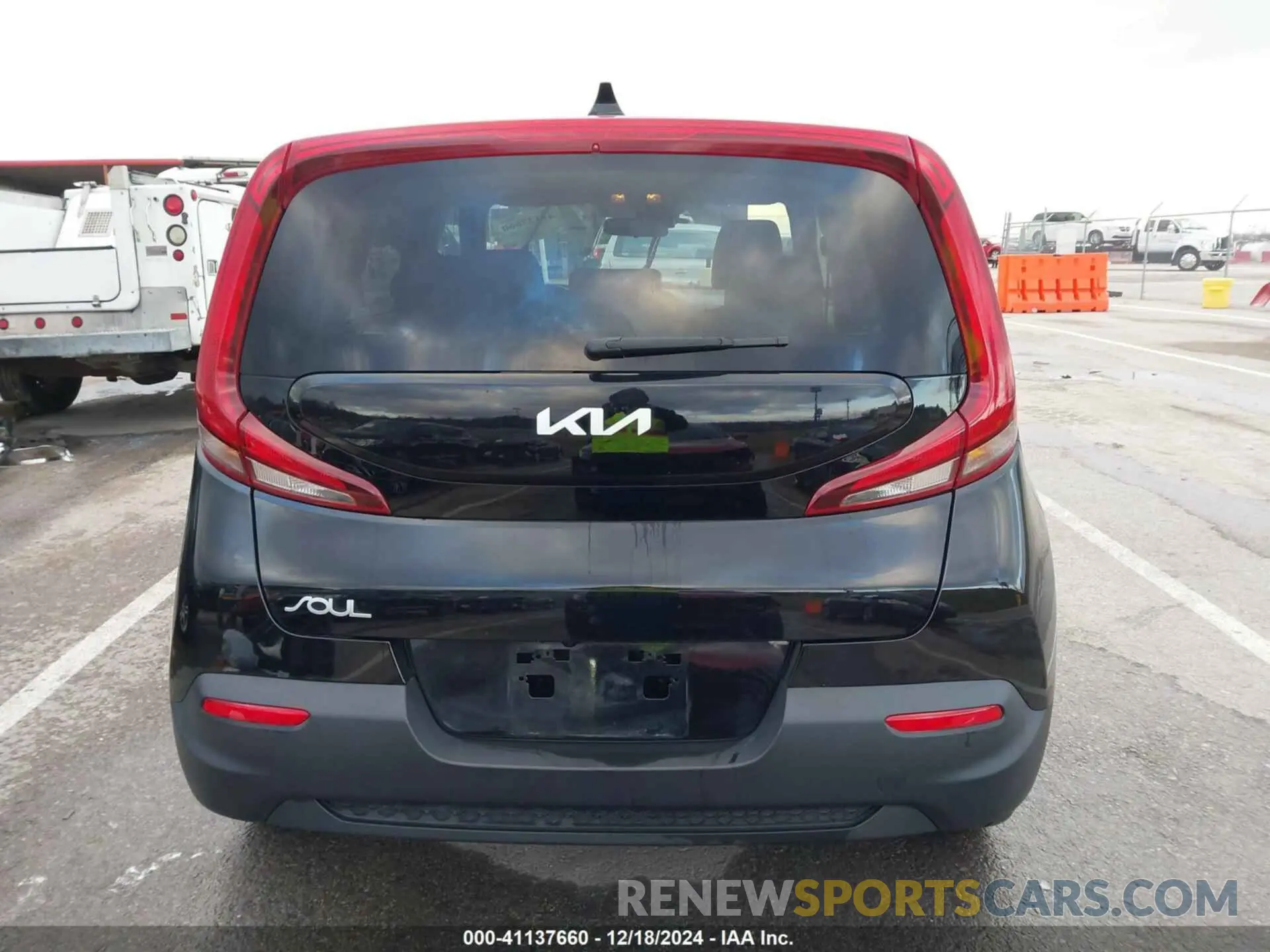 16 fotografías del automóvil dañado KNDJ23AU7N7163132 KIA SOUL 2022