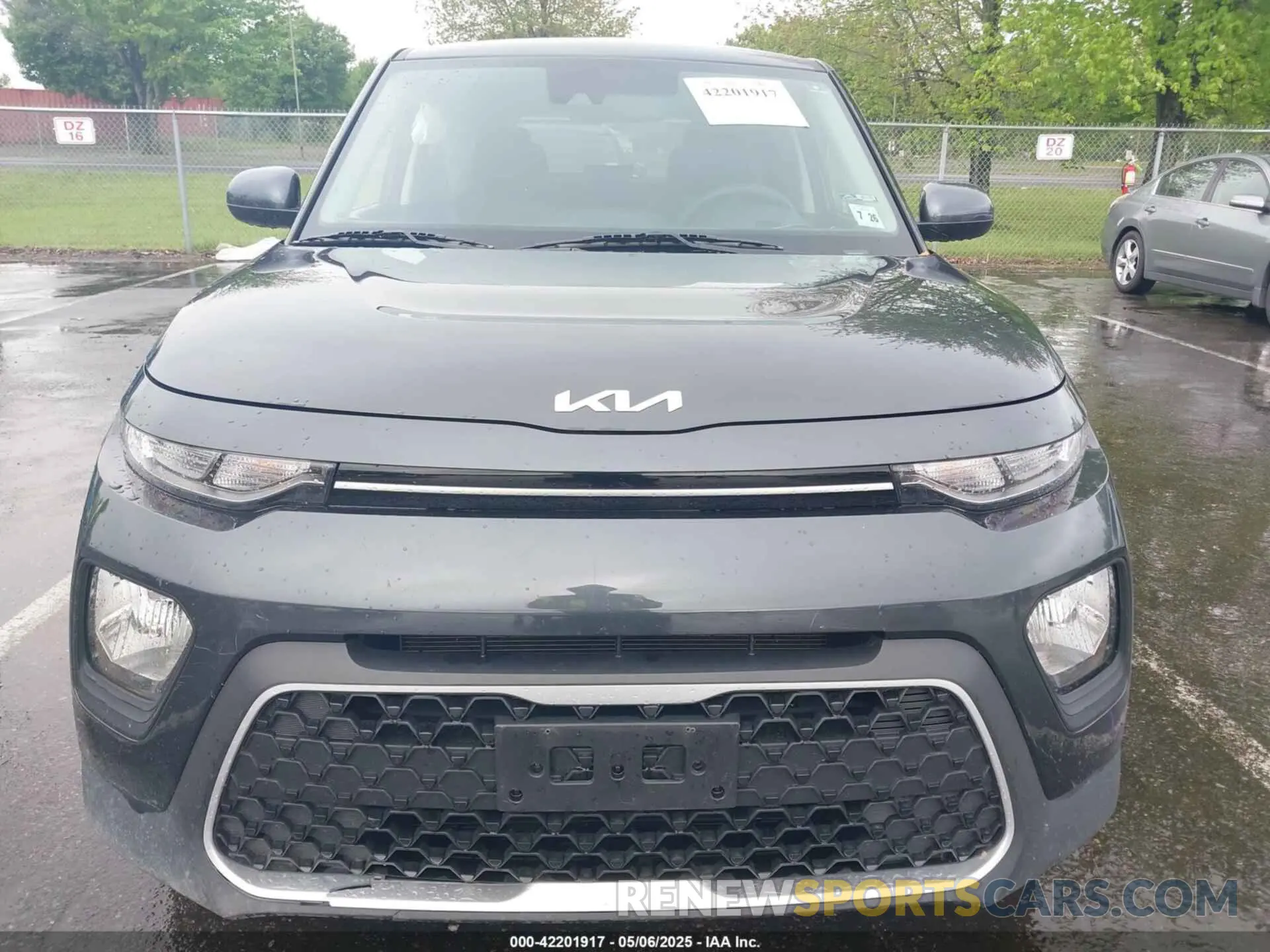 12 fotografías del automóvil dañado KNDJ23AU7N7799257 KIA SOUL 2022
