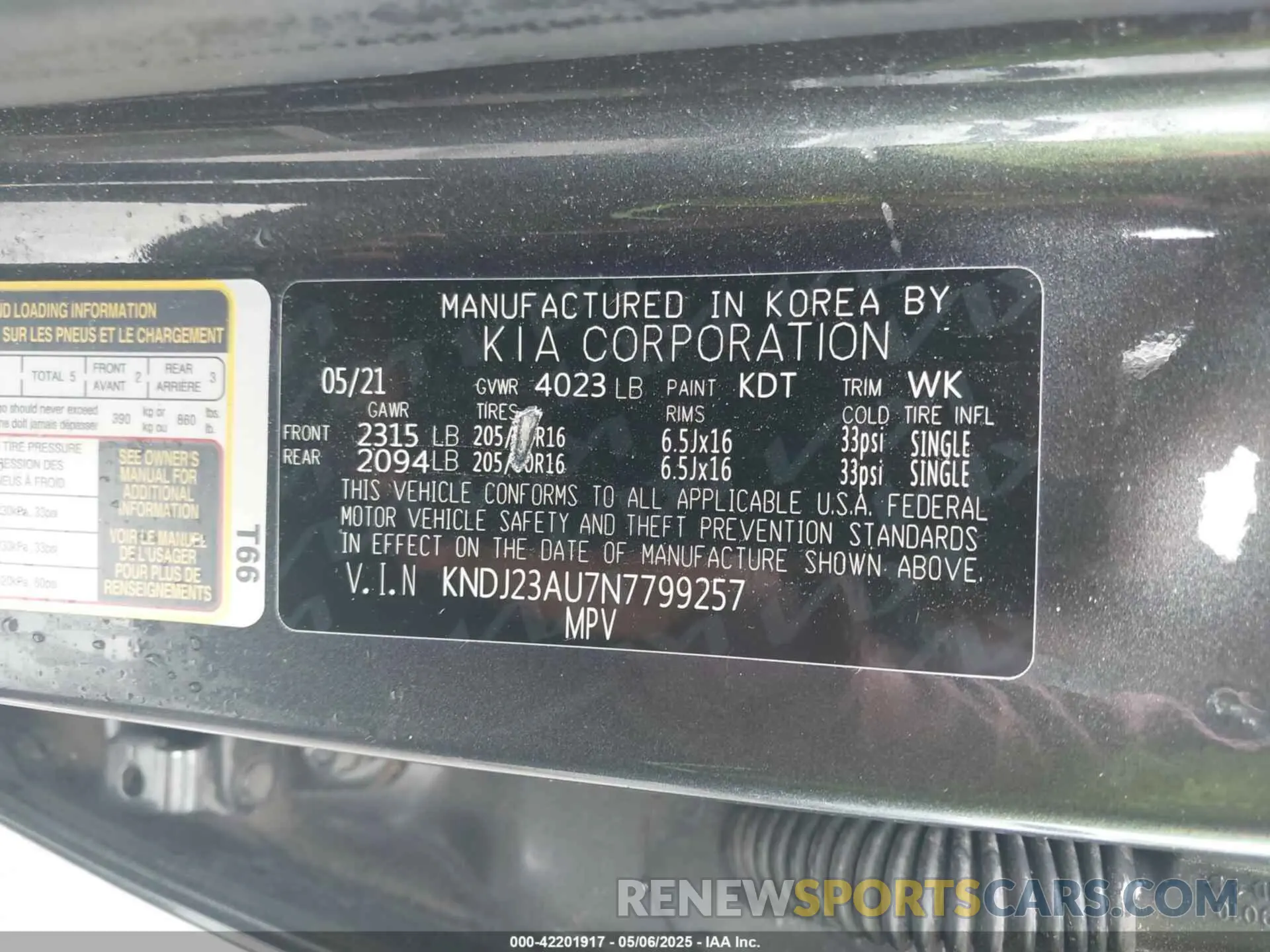 9 fotografías del automóvil dañado KNDJ23AU7N7799257 KIA SOUL 2022