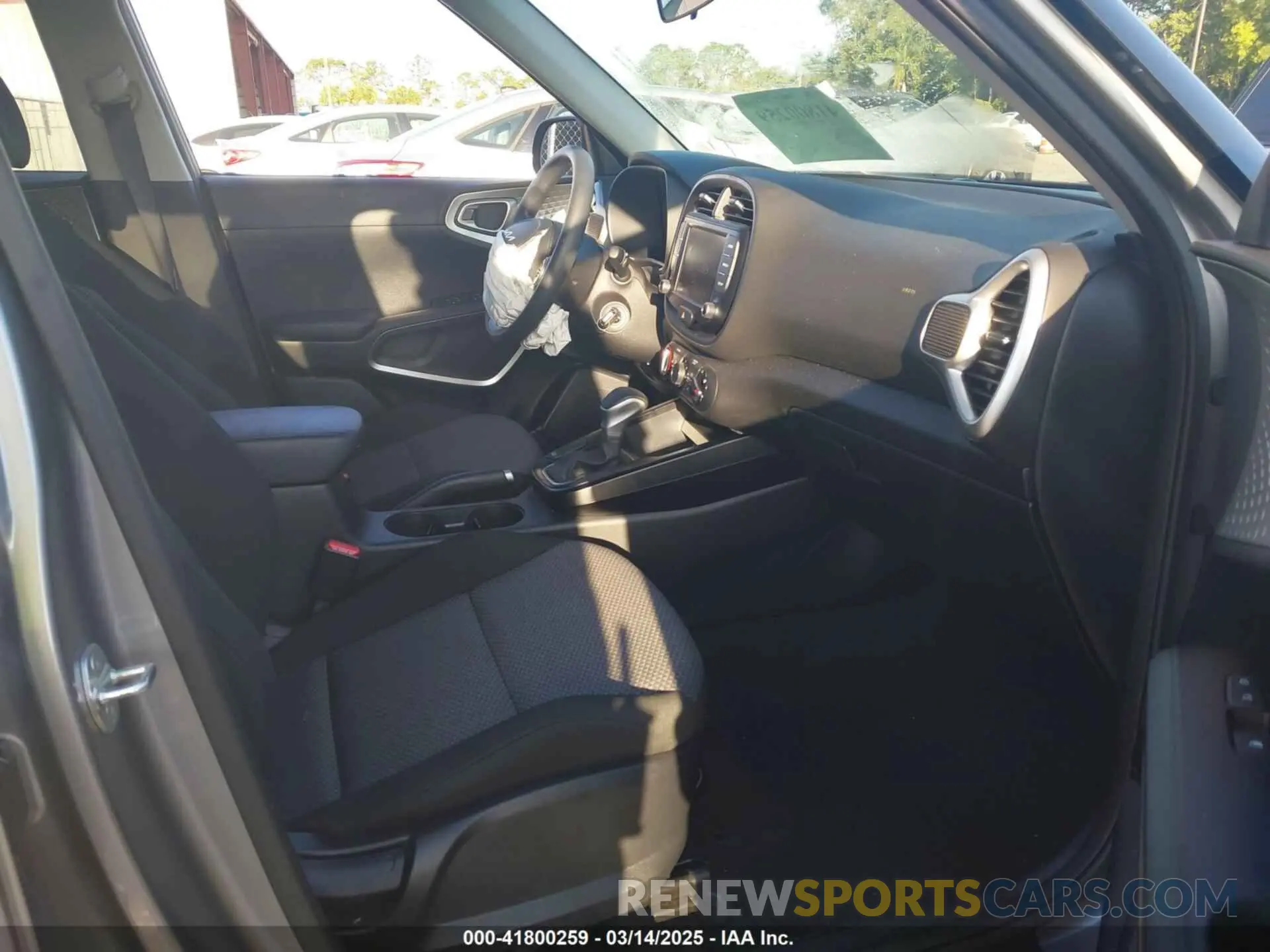 5 fotografías del automóvil dañado KNDJ23AU7N7805591 KIA SOUL 2022