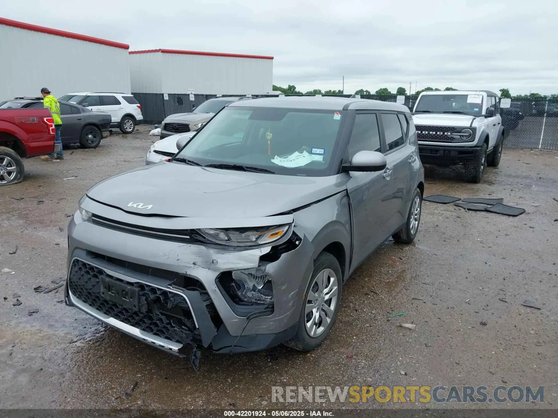 2 fotografías del automóvil dañado KNDJ23AU7N7809978 KIA SOUL 2022