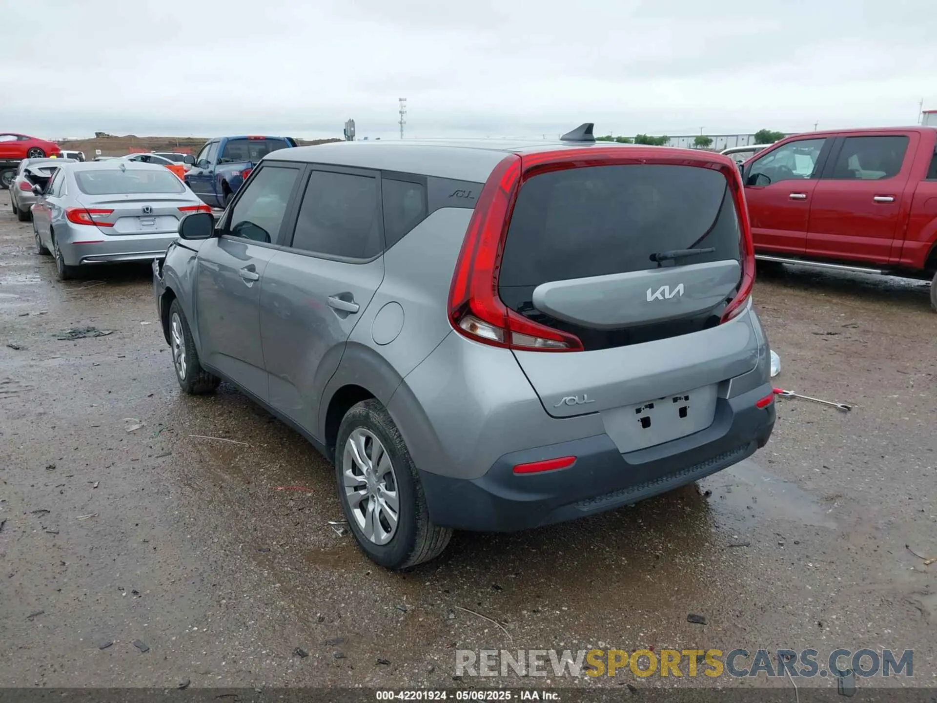 3 fotografías del automóvil dañado KNDJ23AU7N7809978 KIA SOUL 2022