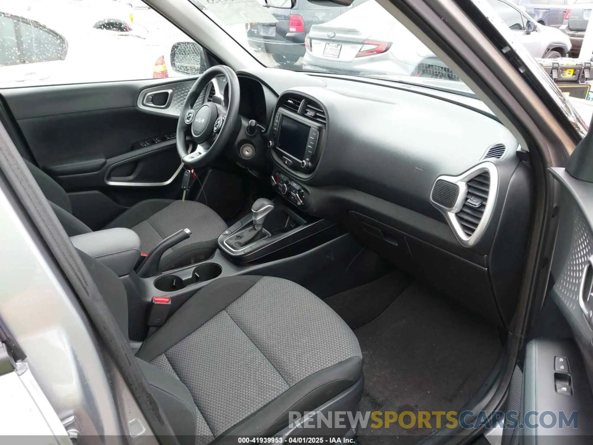 5 fotografías del automóvil dañado KNDJ23AU7N7825856 KIA SOUL 2022