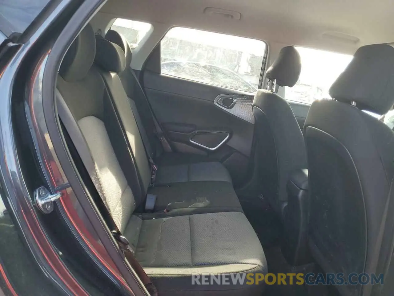 10 fotografías del automóvil dañado KNDJ23AU7N7834752 KIA SOUL 2022