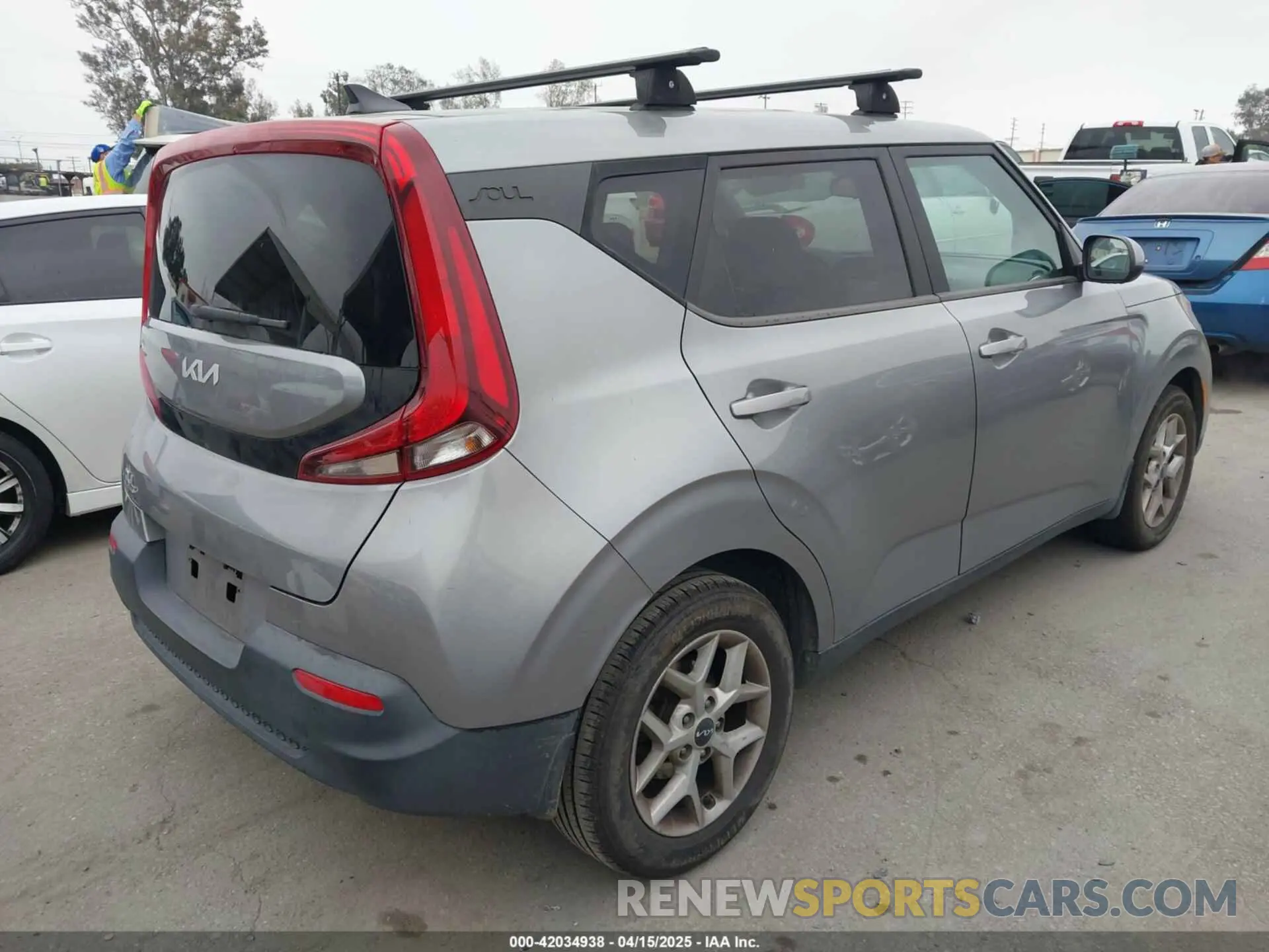 4 fotografías del automóvil dañado KNDJ23AU7N7837120 KIA SOUL 2022