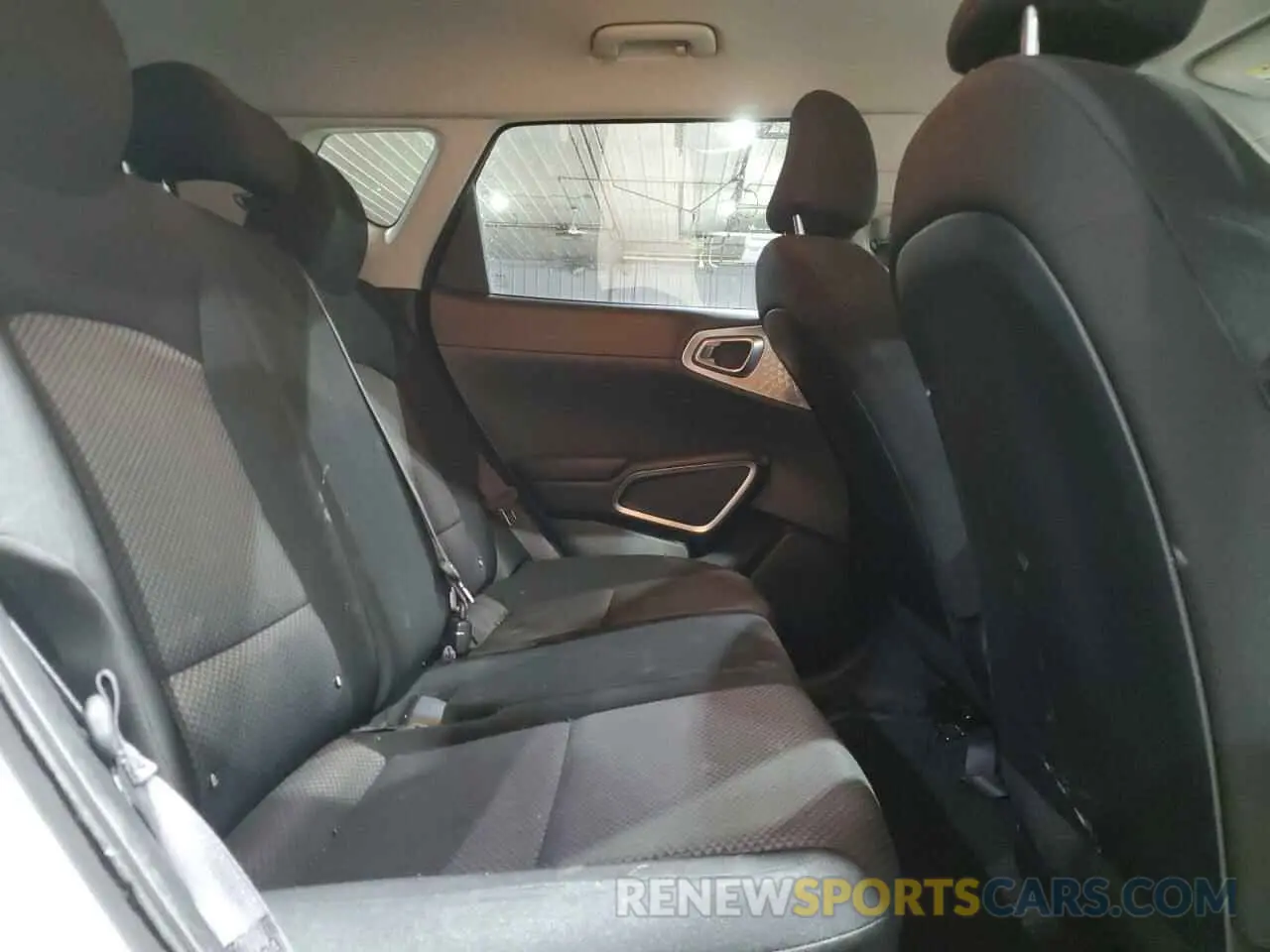 10 fotografías del automóvil dañado KNDJ23AU8N7164709 KIA SOUL 2022