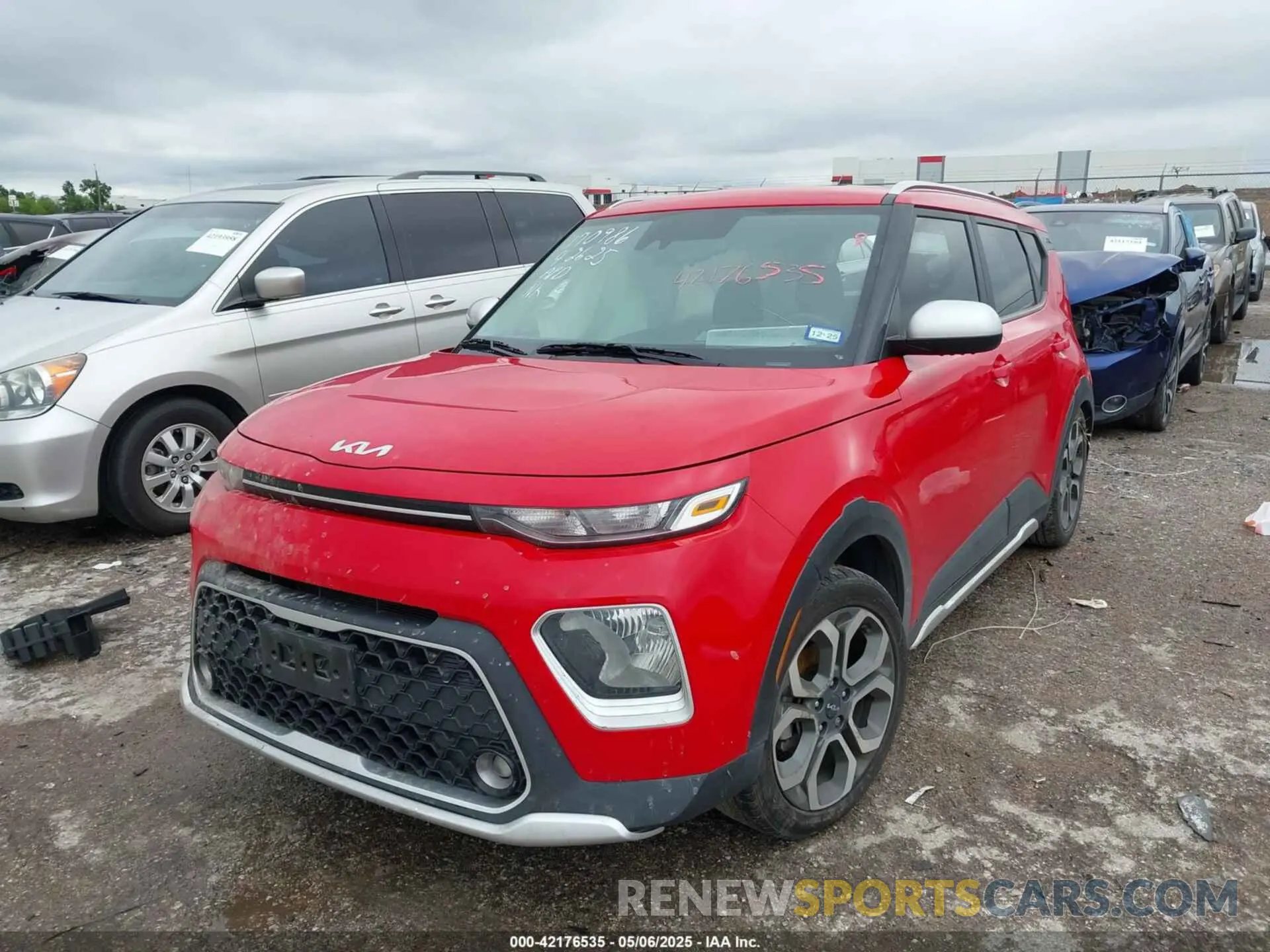 2 fotografías del automóvil dañado KNDJ23AU8N7166024 KIA SOUL 2022