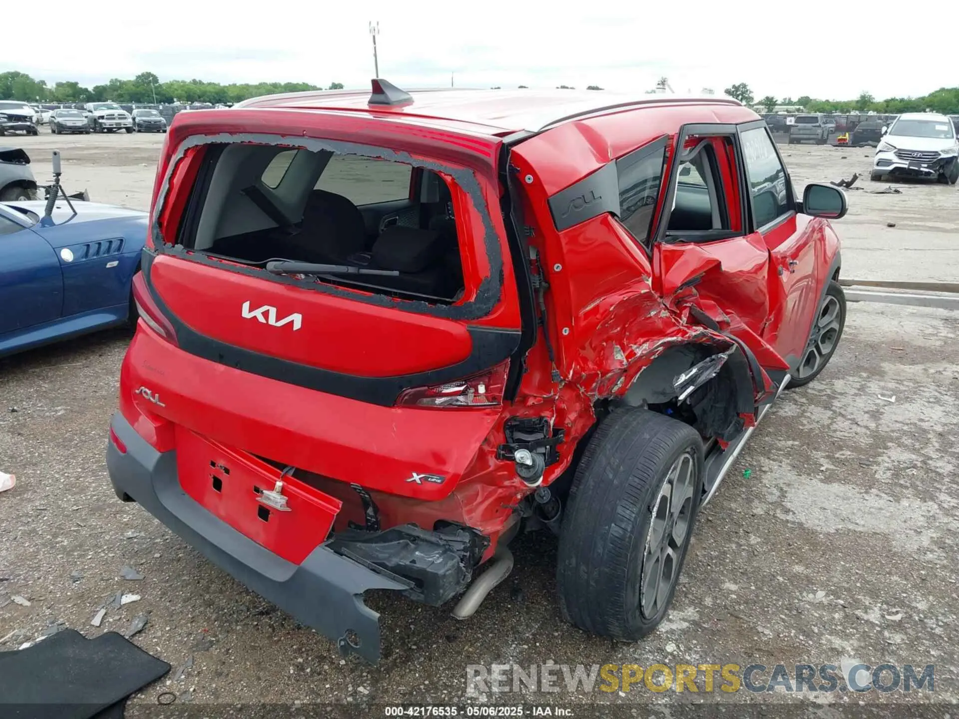 4 fotografías del automóvil dañado KNDJ23AU8N7166024 KIA SOUL 2022