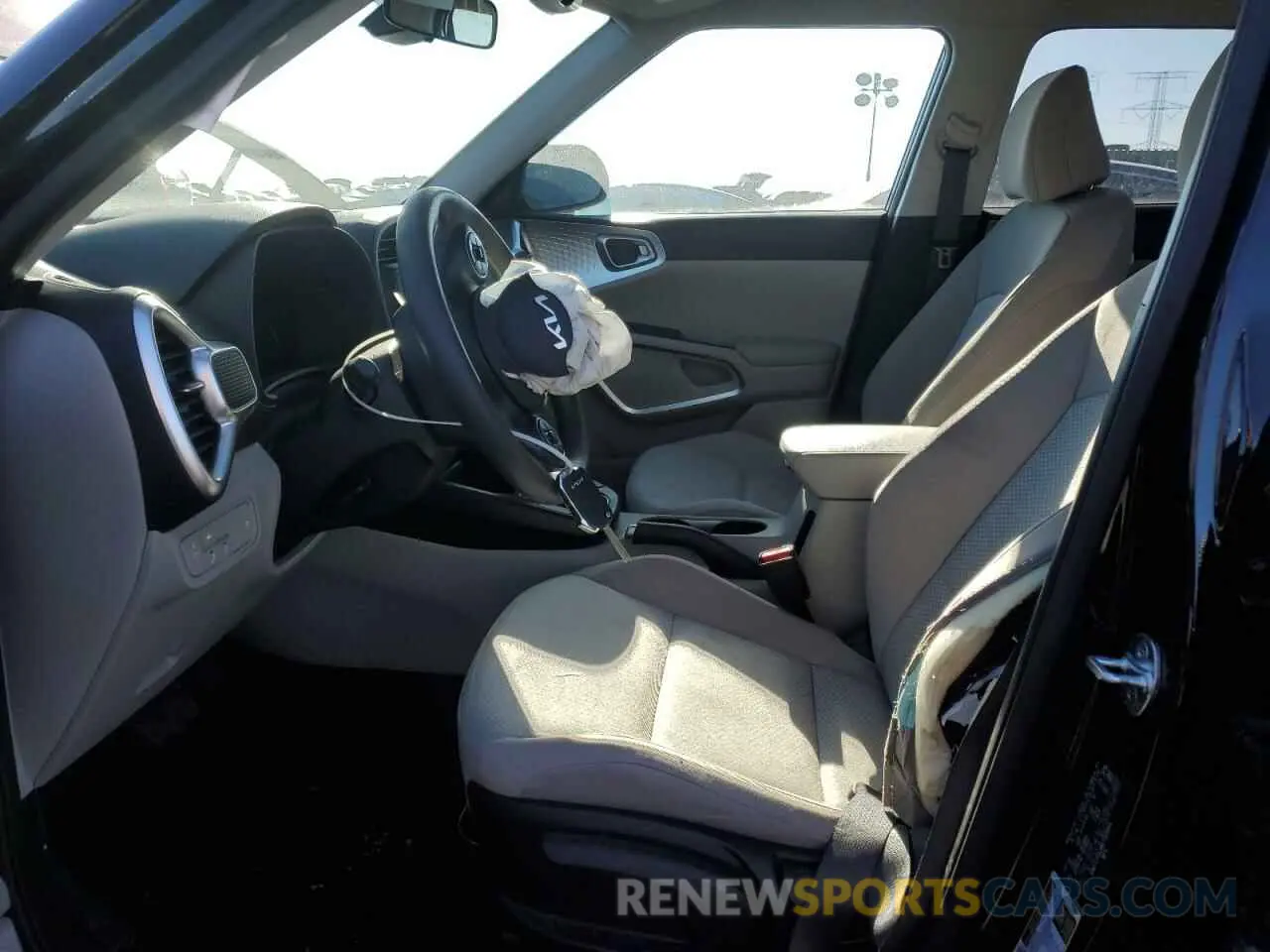 7 fotografías del automóvil dañado KNDJ23AU8N7183664 KIA SOUL 2022