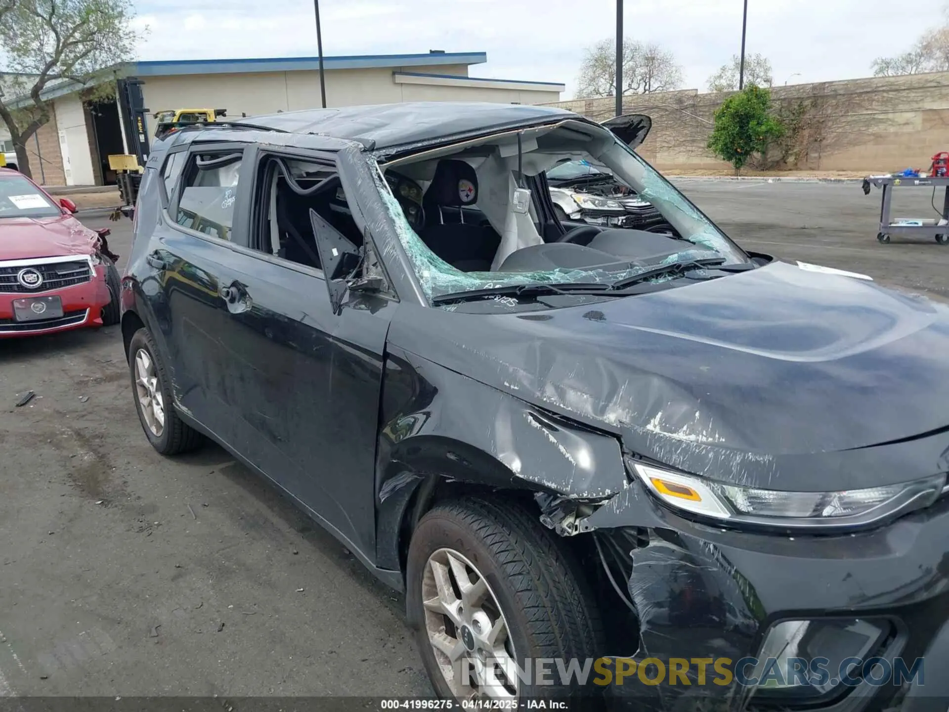 13 fotografías del automóvil dañado KNDJ23AU8N7185608 KIA SOUL 2022