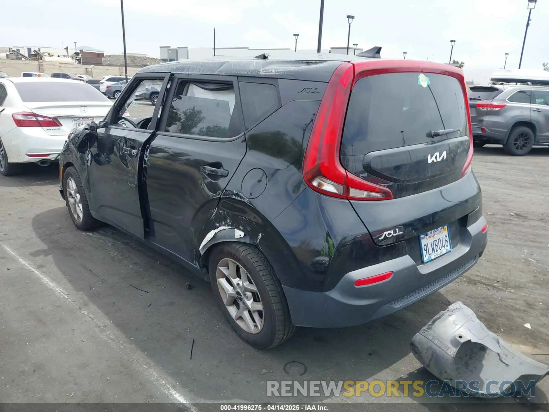 3 fotografías del automóvil dañado KNDJ23AU8N7185608 KIA SOUL 2022