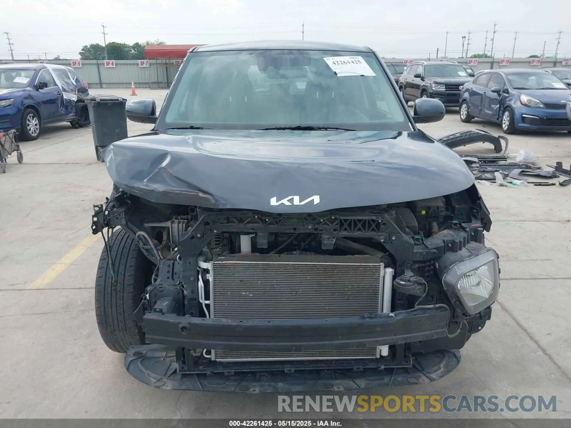 13 fotografías del automóvil dañado KNDJ23AU8N7809794 KIA SOUL 2022