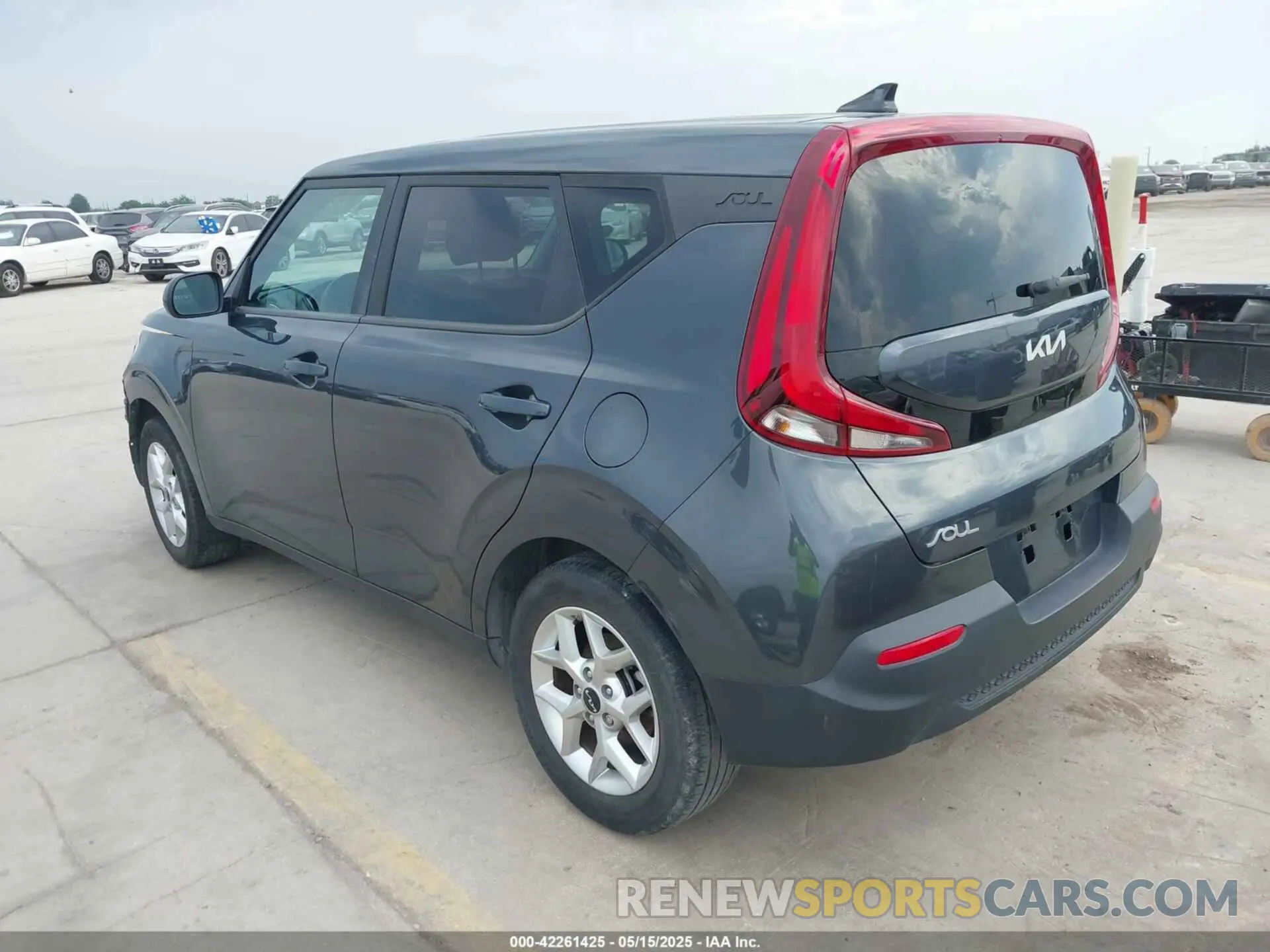 3 fotografías del automóvil dañado KNDJ23AU8N7809794 KIA SOUL 2022