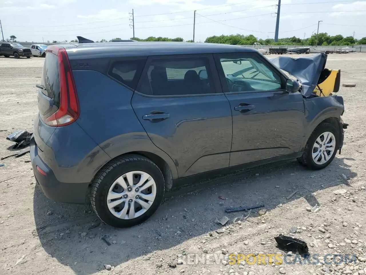 3 fotografías del automóvil dañado KNDJ23AU8N7822254 KIA SOUL 2022
