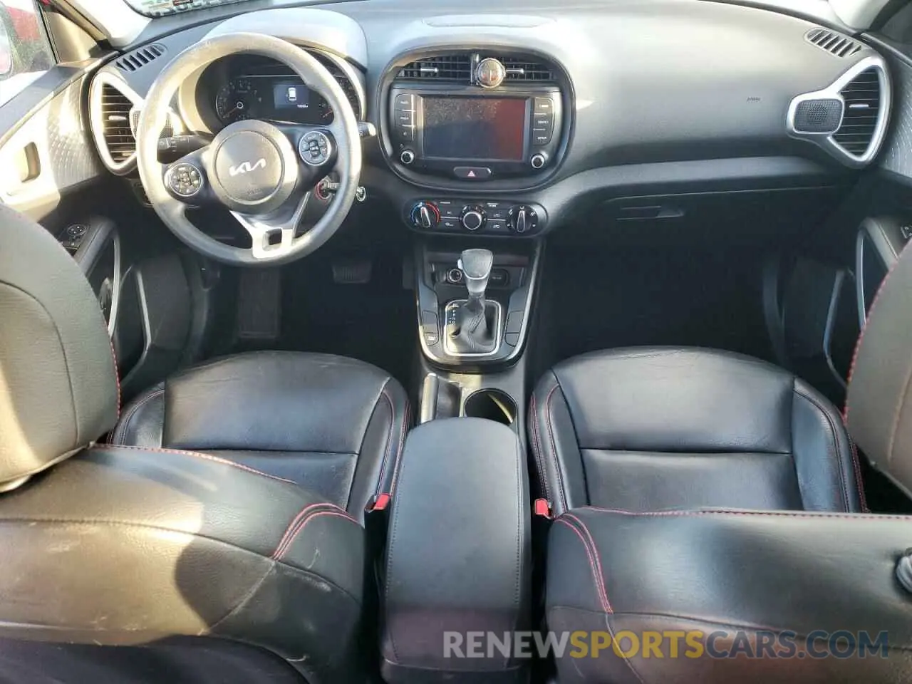8 fotografías del automóvil dañado KNDJ23AU9N7158482 KIA SOUL 2022