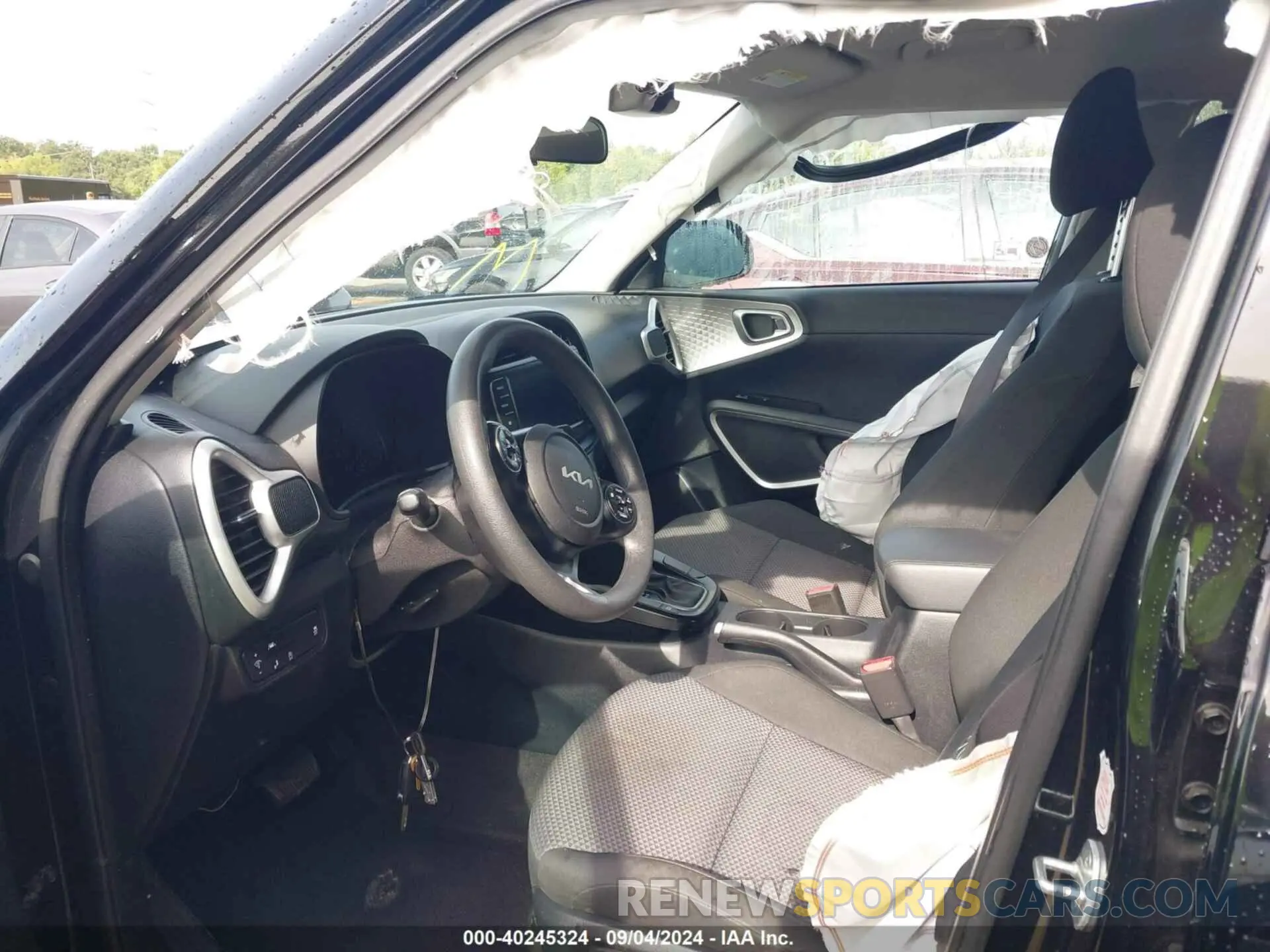 5 fotografías del automóvil dañado KNDJ23AU9N7164184 KIA SOUL 2022